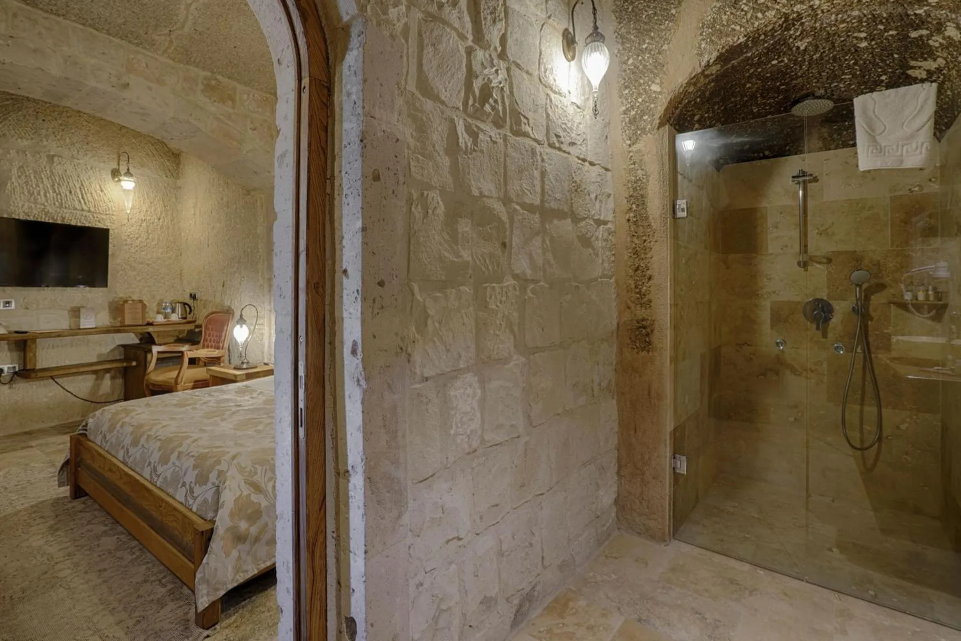 Bathroom in Hera Cave Suites