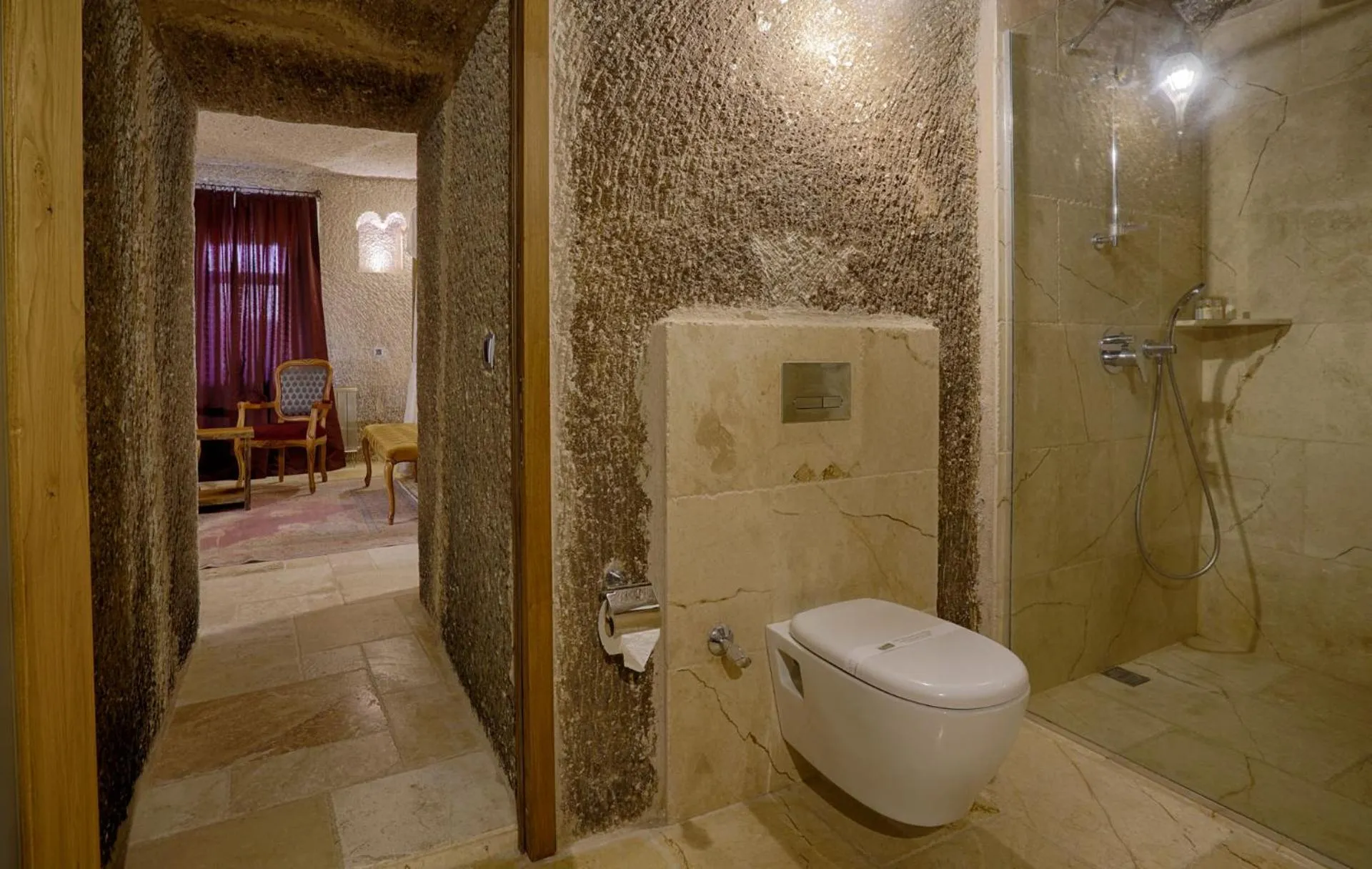 Bathroom in Hera Cave Suites