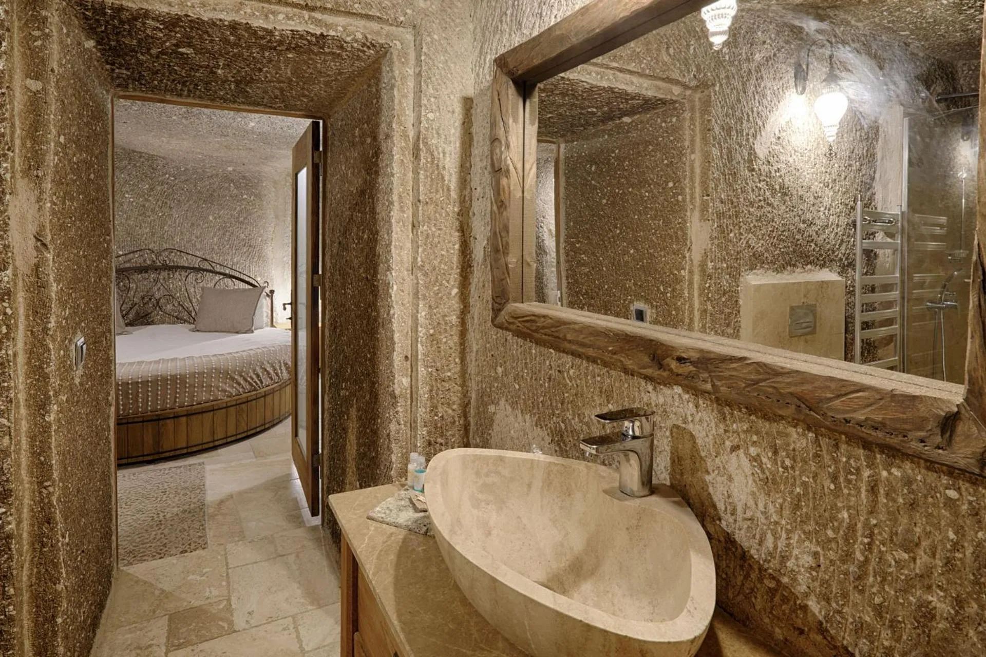 Bathroom, Bed in Hera Cave Suites