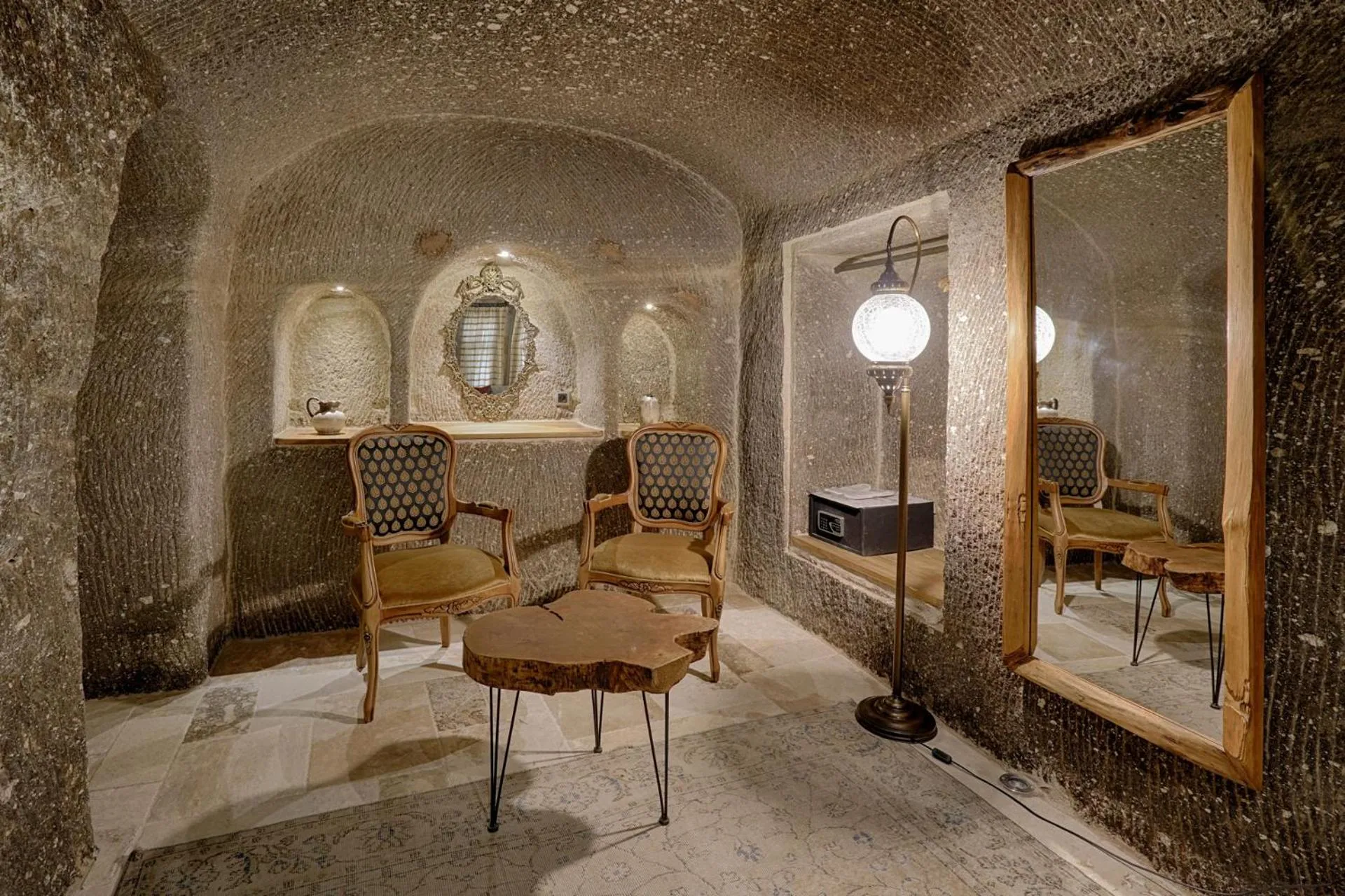 Living room in Hera Cave Suites