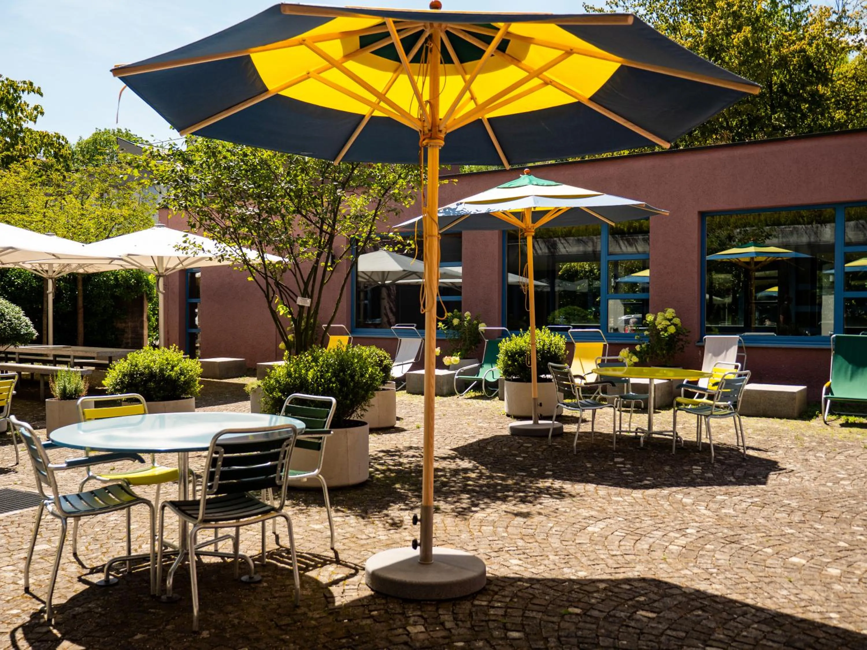 Summer in Zurich Youth Hostel