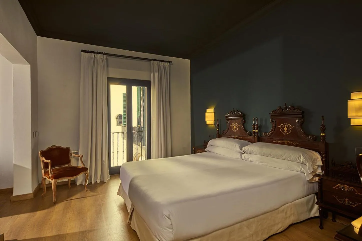 Photo of the whole room, Bed in Hotel Born