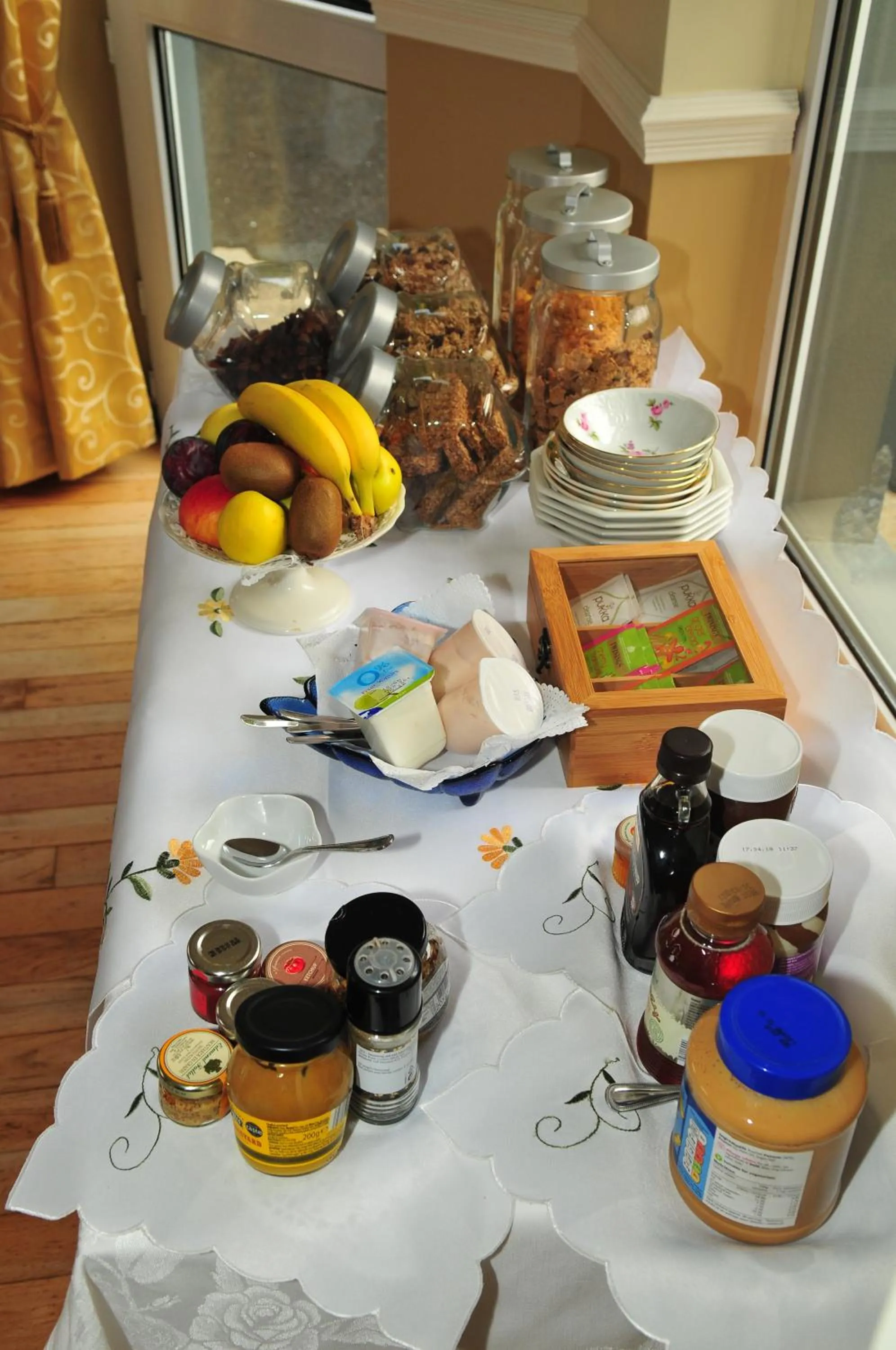 Dining area in Killererin House B&B