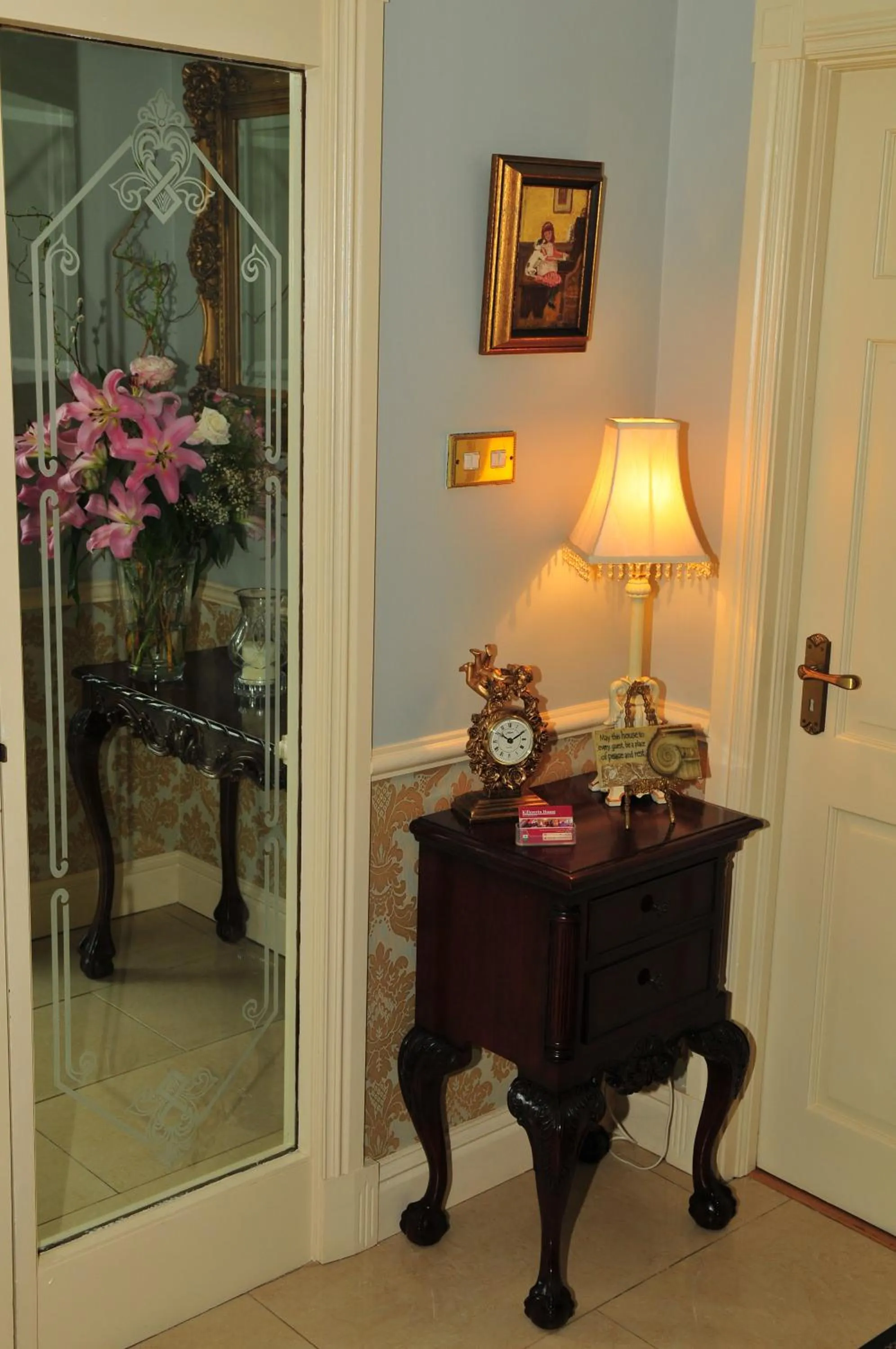 Facade/entrance in Killererin House B&B