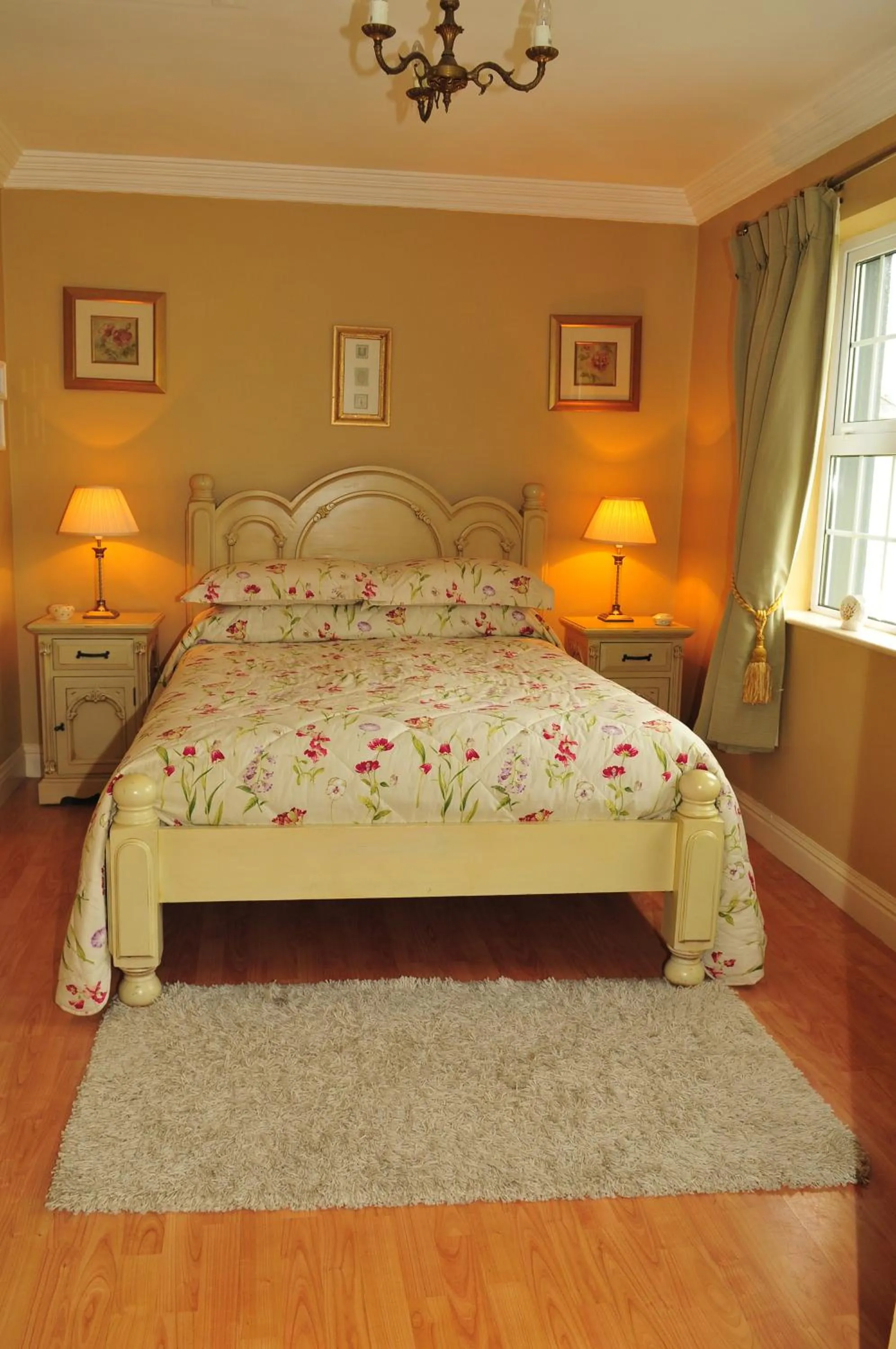 Bedroom in Killererin House B&B
