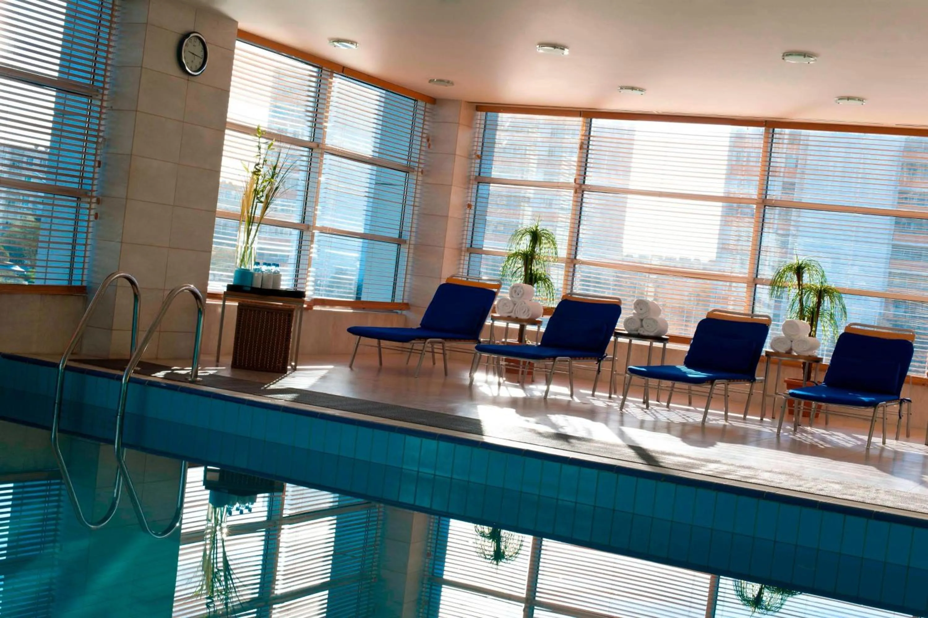 Swimming pool in Renaissance by Sulo