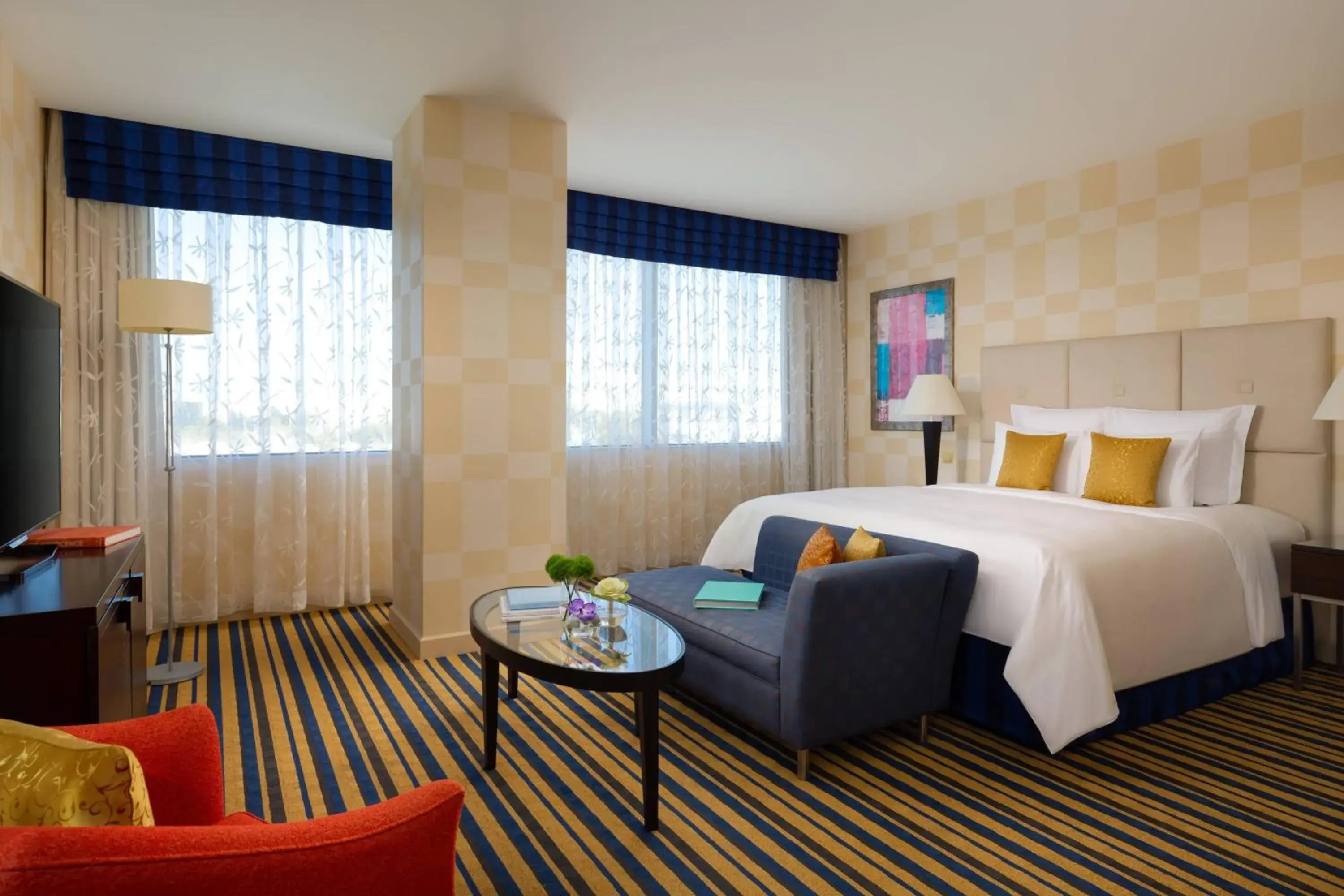 Executive Suite in Renaissance by Sulo Executive Suite in Renaissance by Sulo