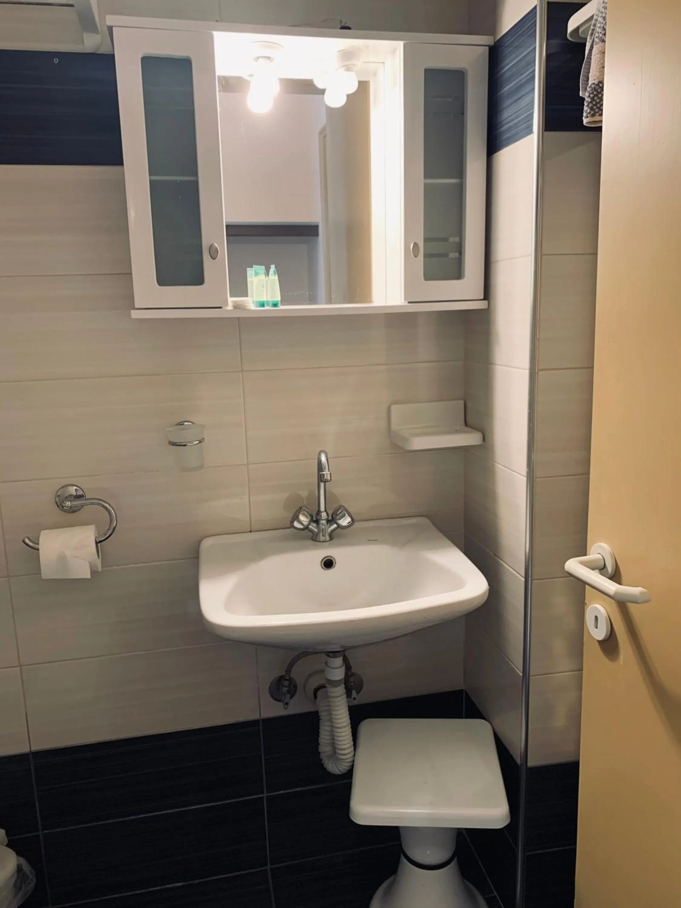 Bathroom in Hotel Eleana