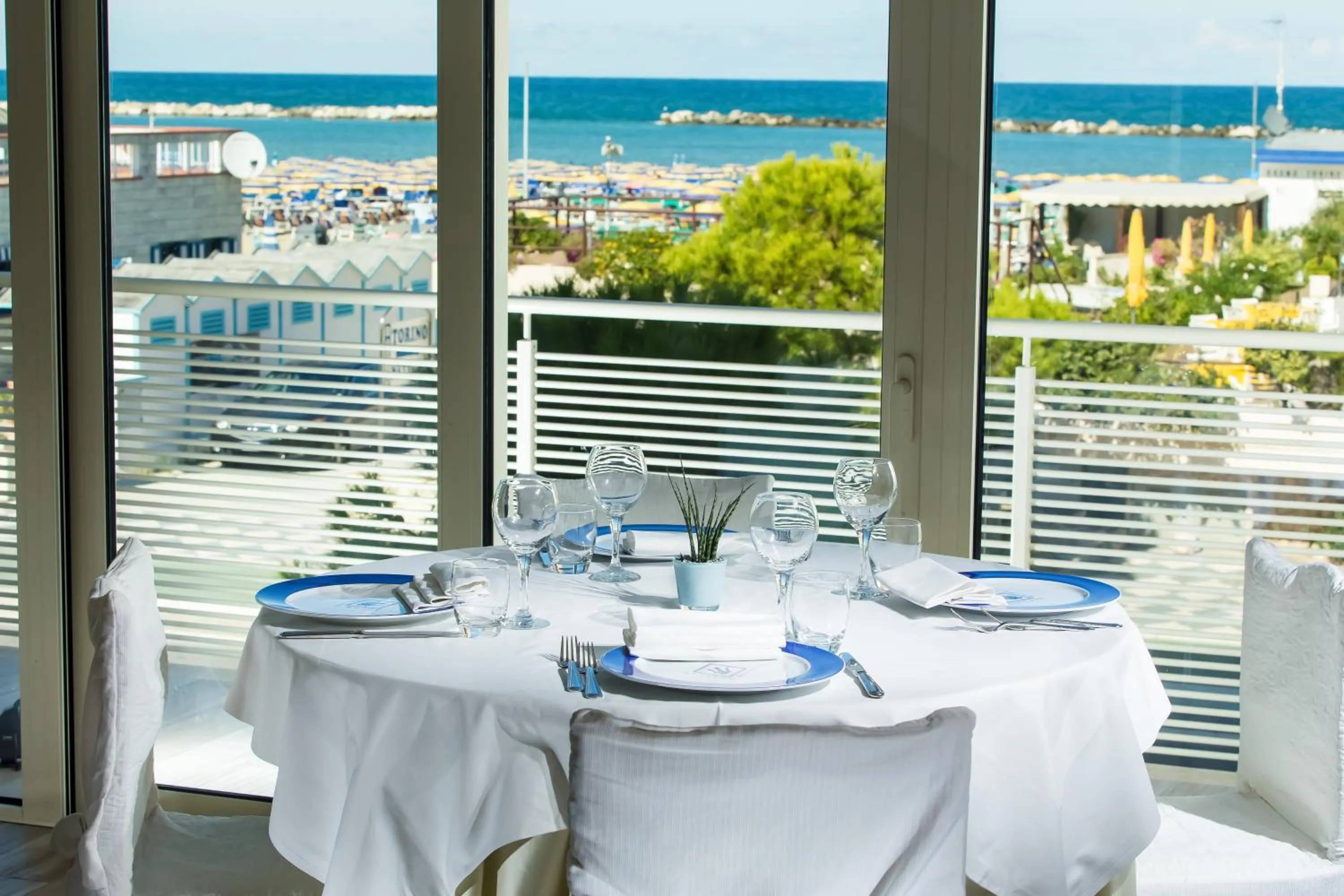 Restaurant/places to eat in Hotel Nettuno