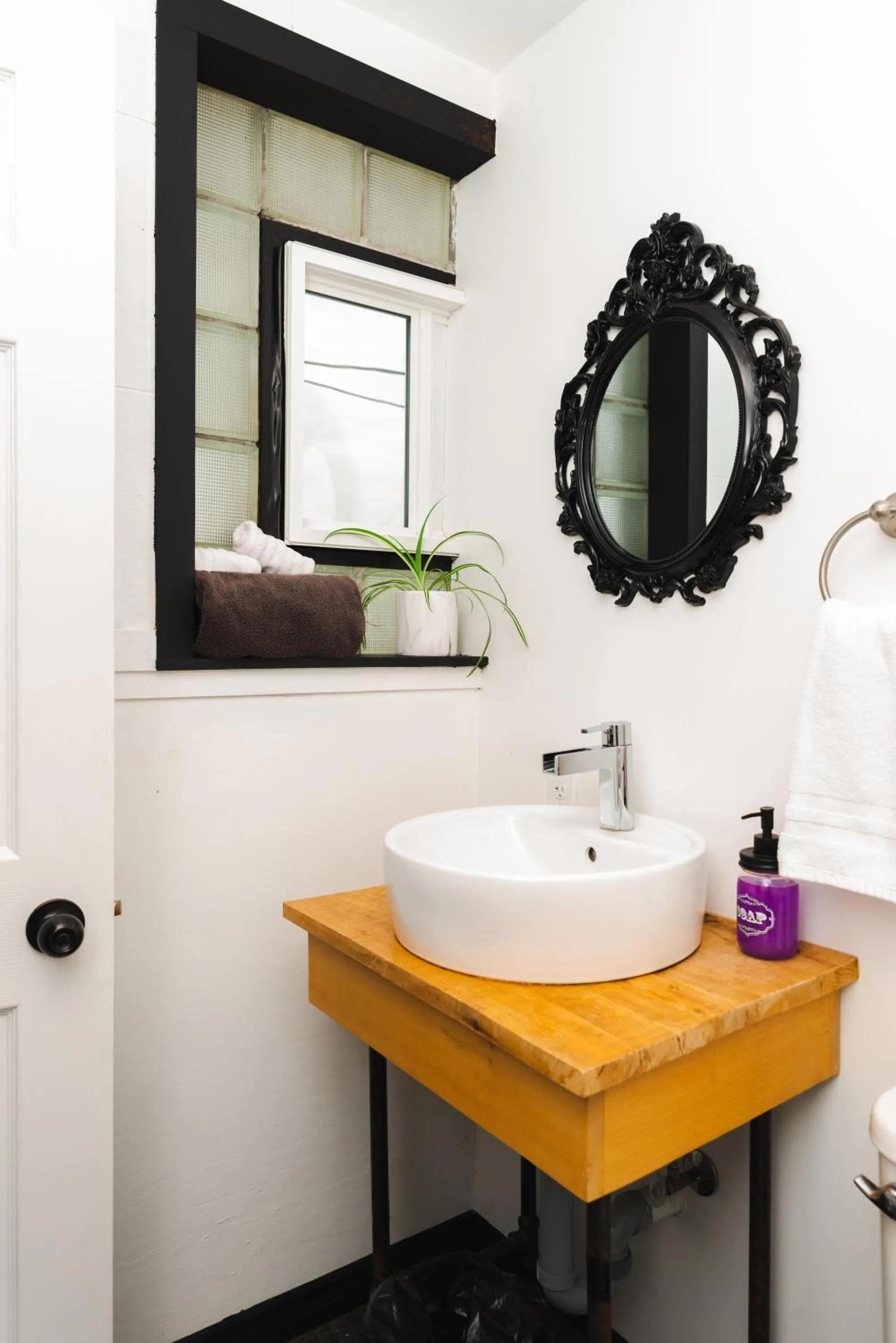 Bathroom in The Haven Hostel