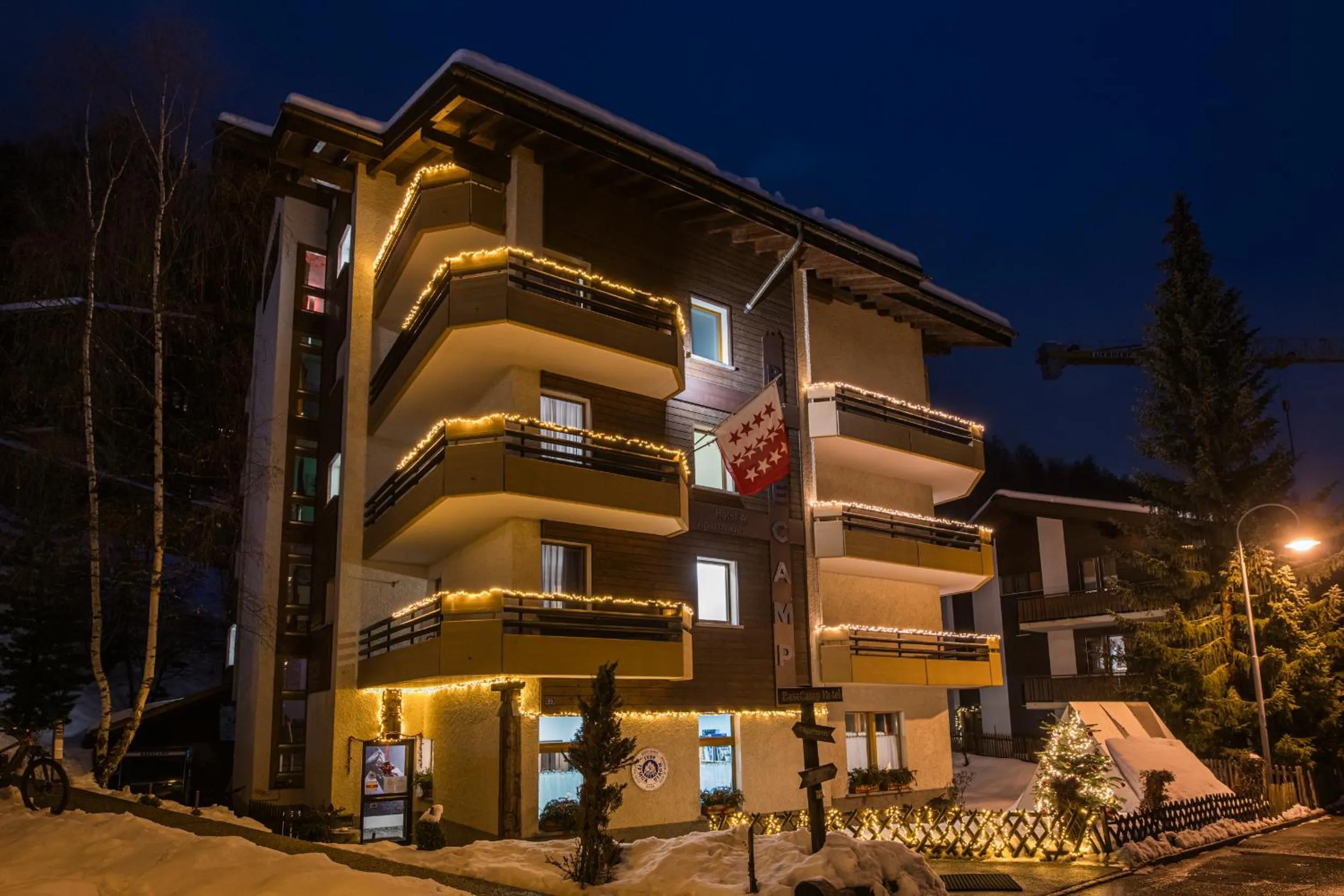 Property building in BaseCamp Hotel