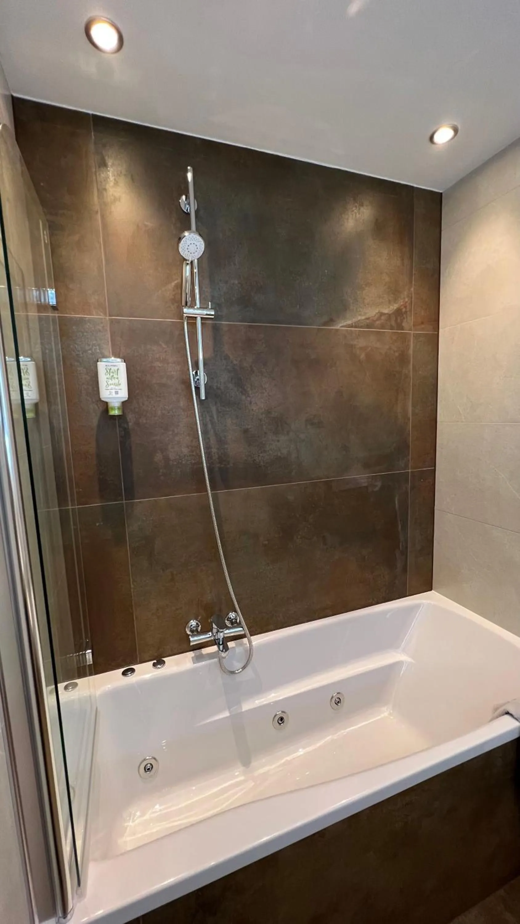 Shower in Hotel Stadtkrug