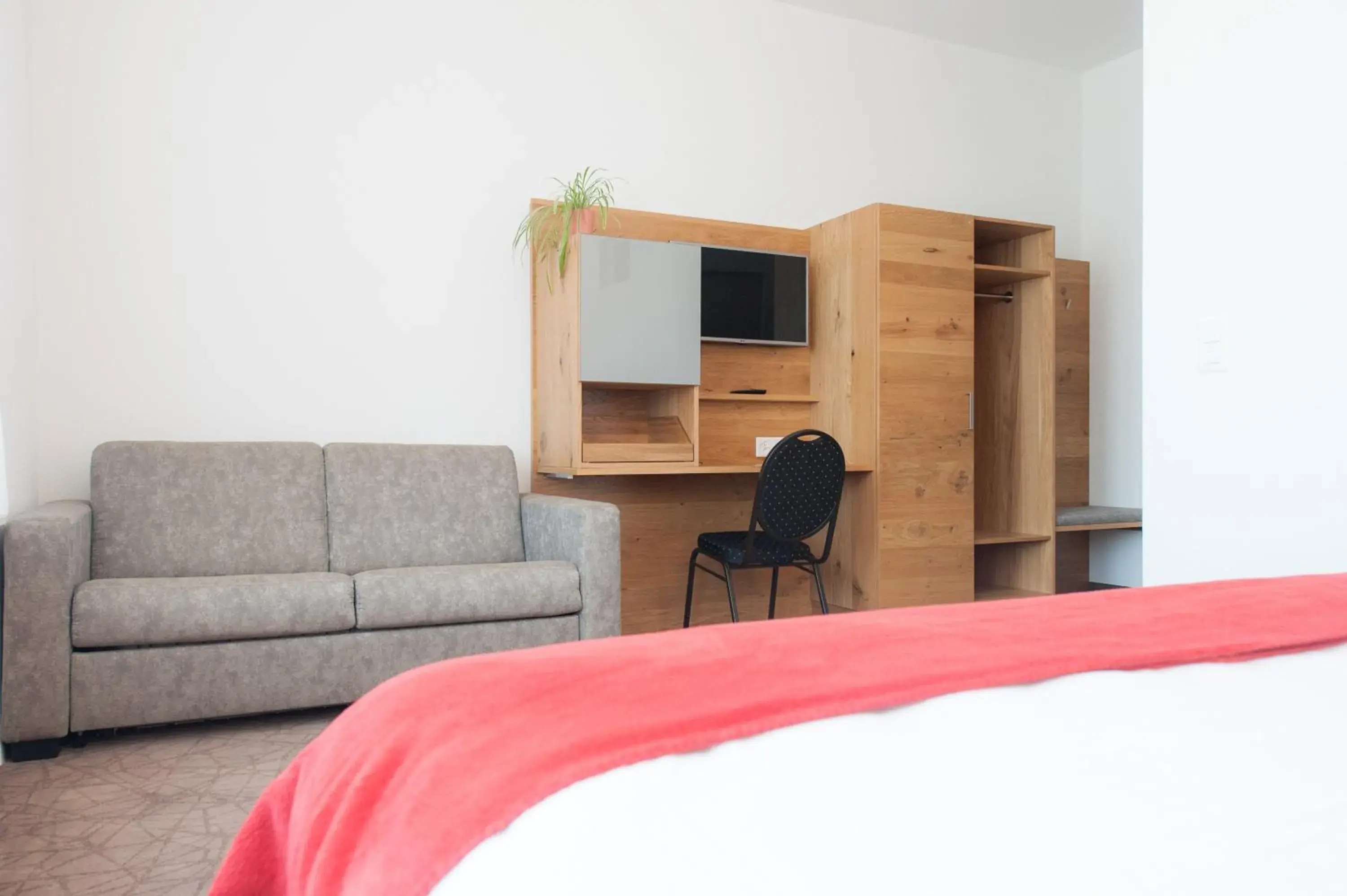 Premium Quadruple Room in Hotel Acacia Premium Quadruple Room in Hotel Acacia