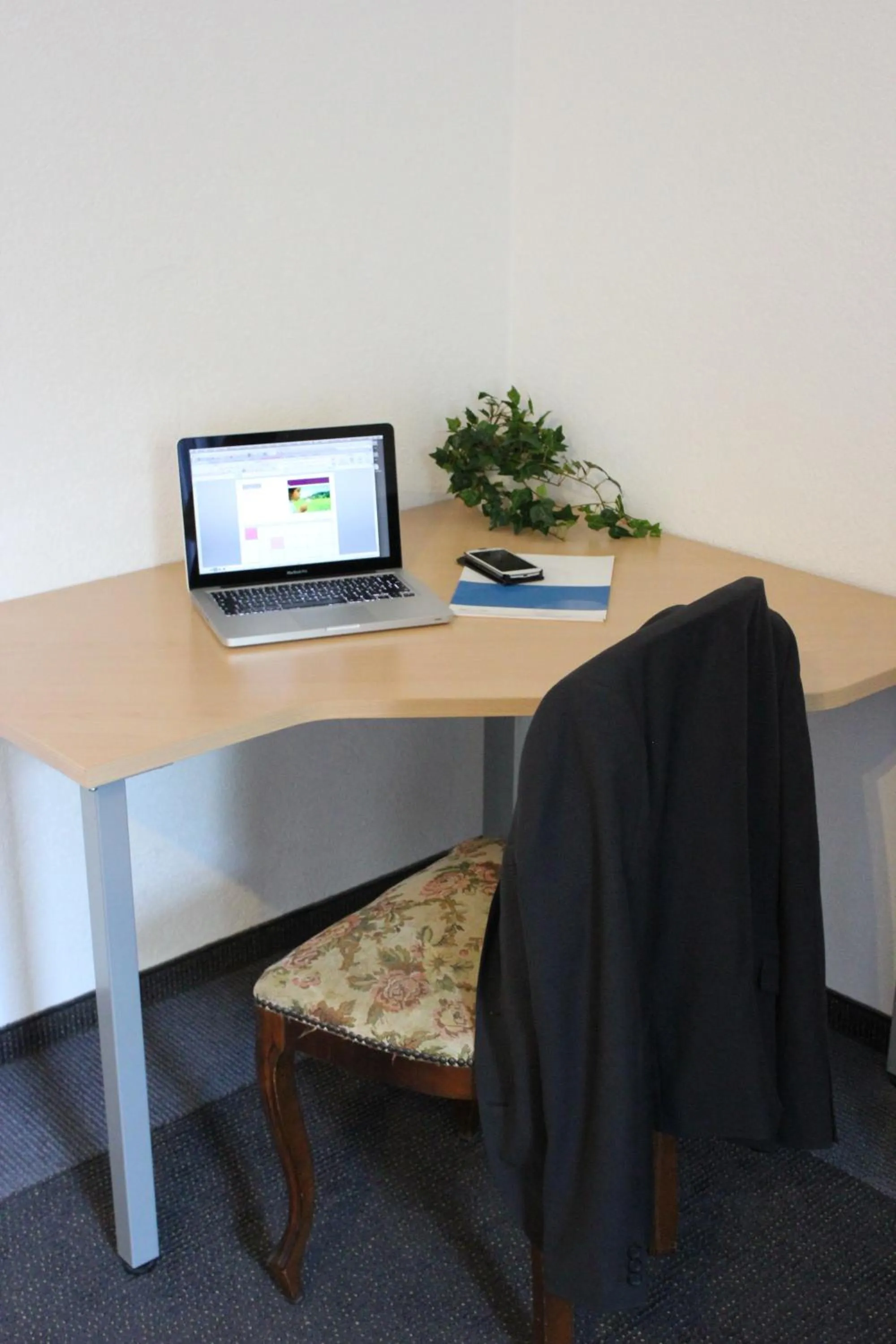 Decorative detail in Hotel Acacia