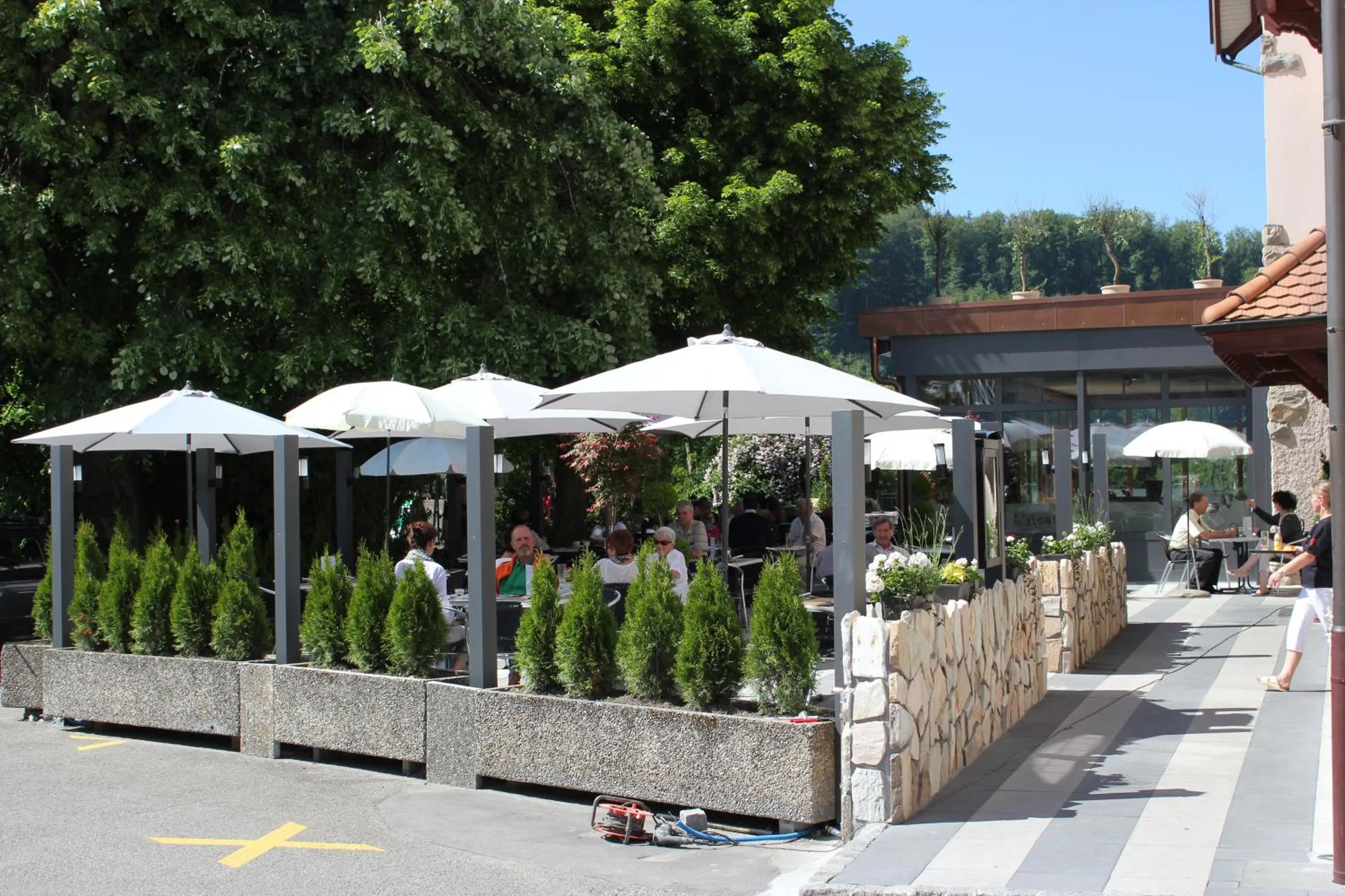 Patio in Hotel Acacia