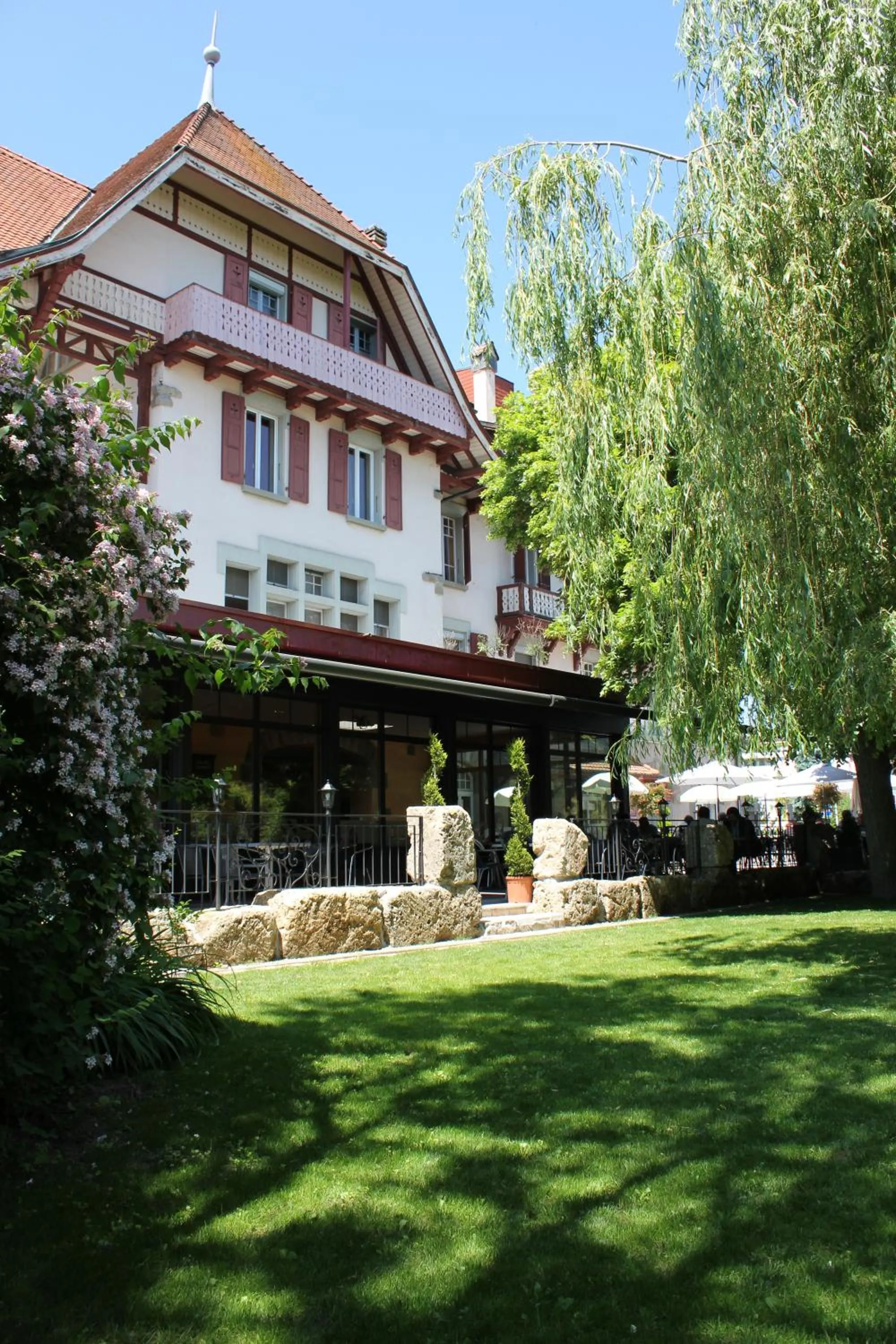 Property building in Hotel Acacia