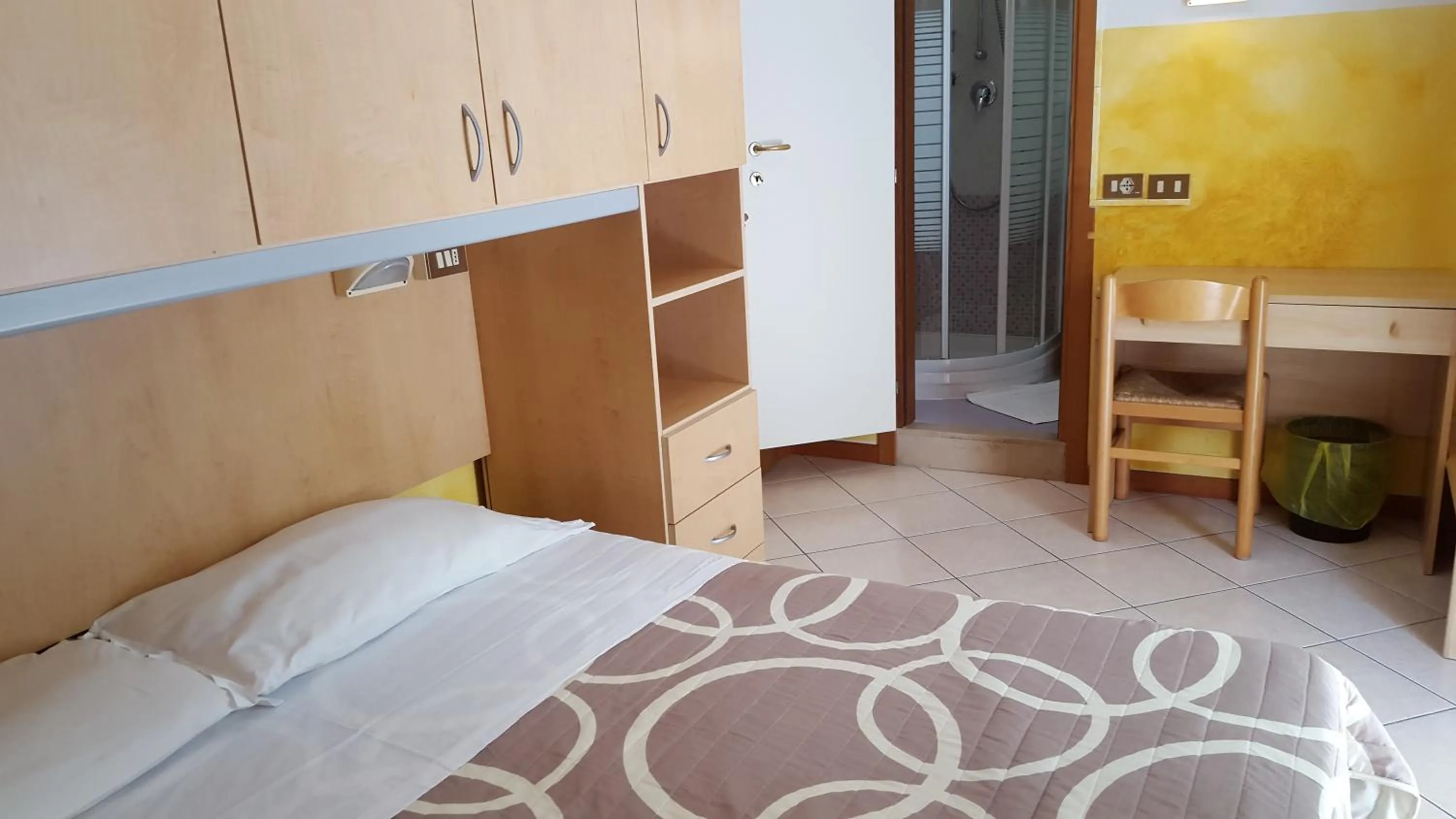 Photo of the whole room, Bed in Hotel Canova