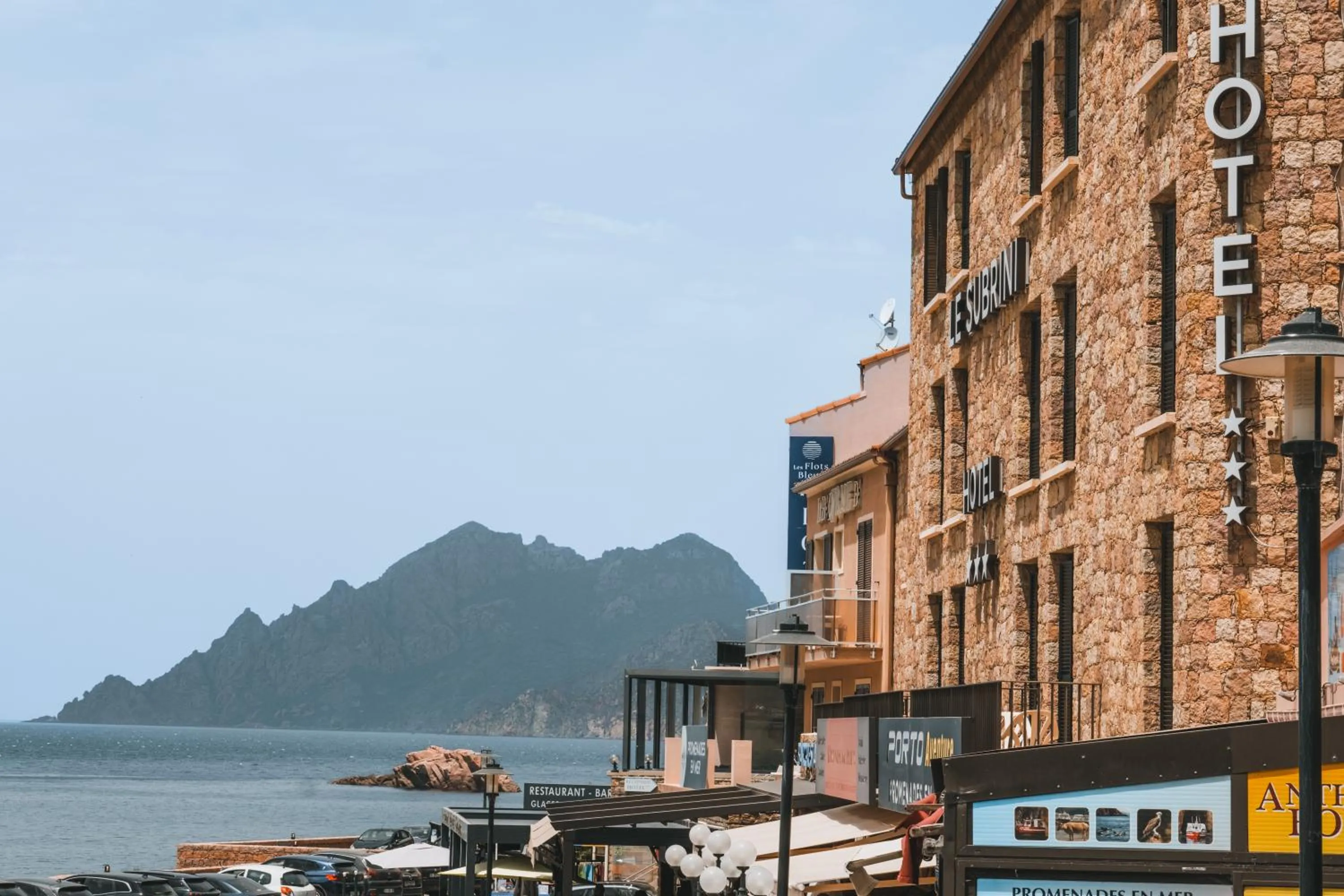 Neighbourhood in Hôtel & Résidence Le Subrini