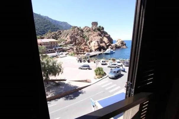 Deluxe Double Room with Sea View in Hôtel & Résidence Le Subrini