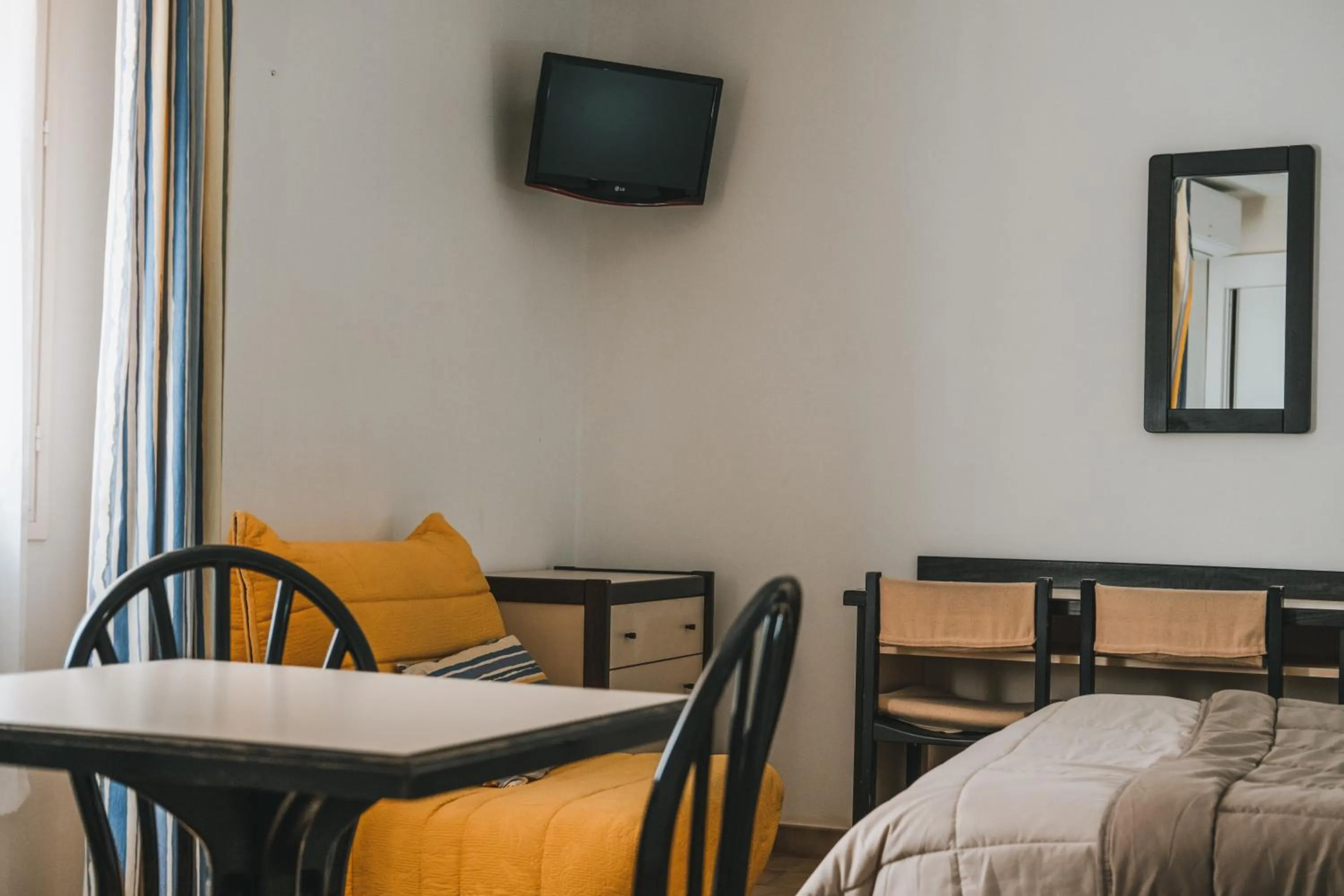 Budget Double Room in Hôtel & Résidence Le Subrini