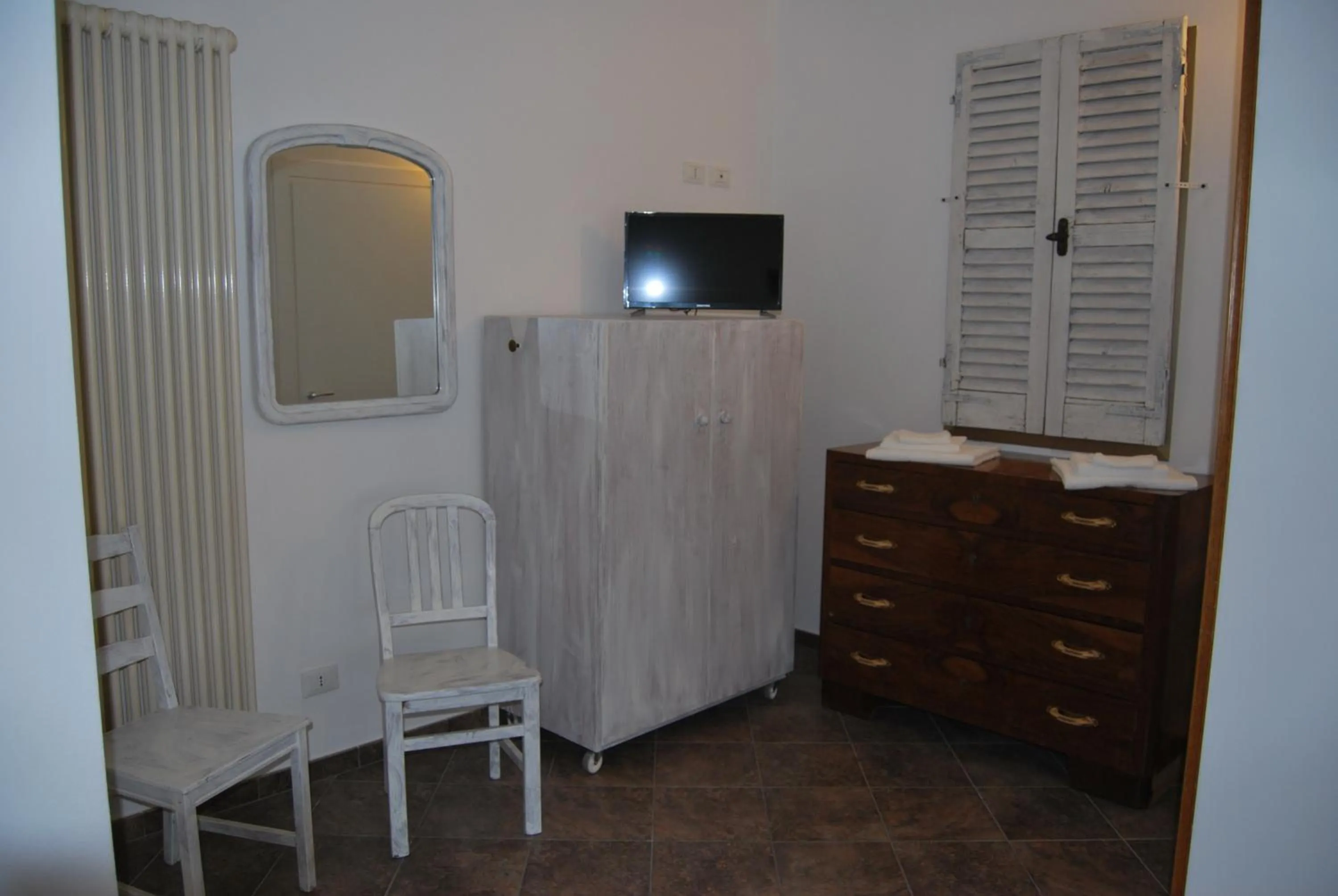 Photo of the whole room in sebante