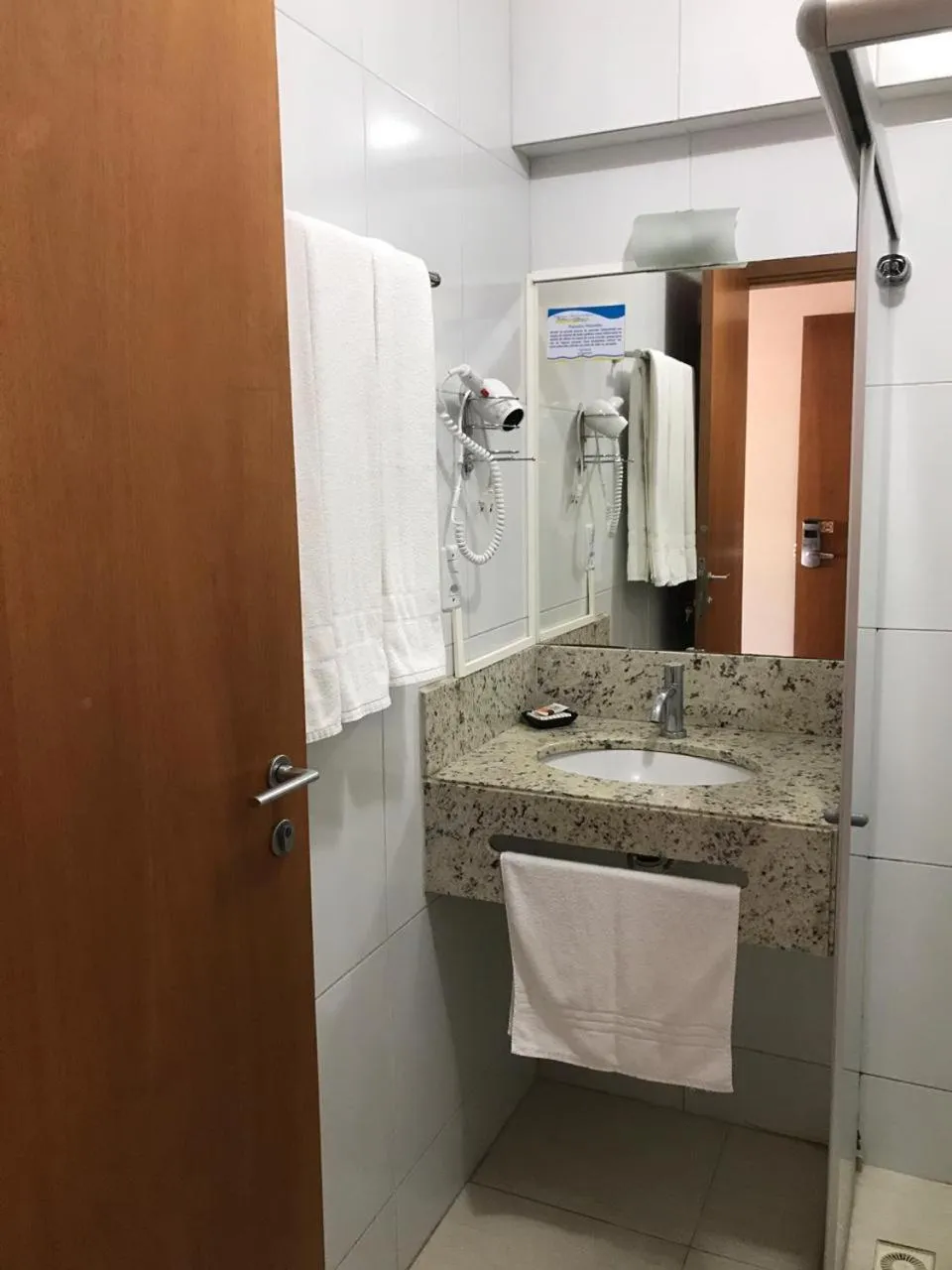 Shower in Hotel Agua Marinha