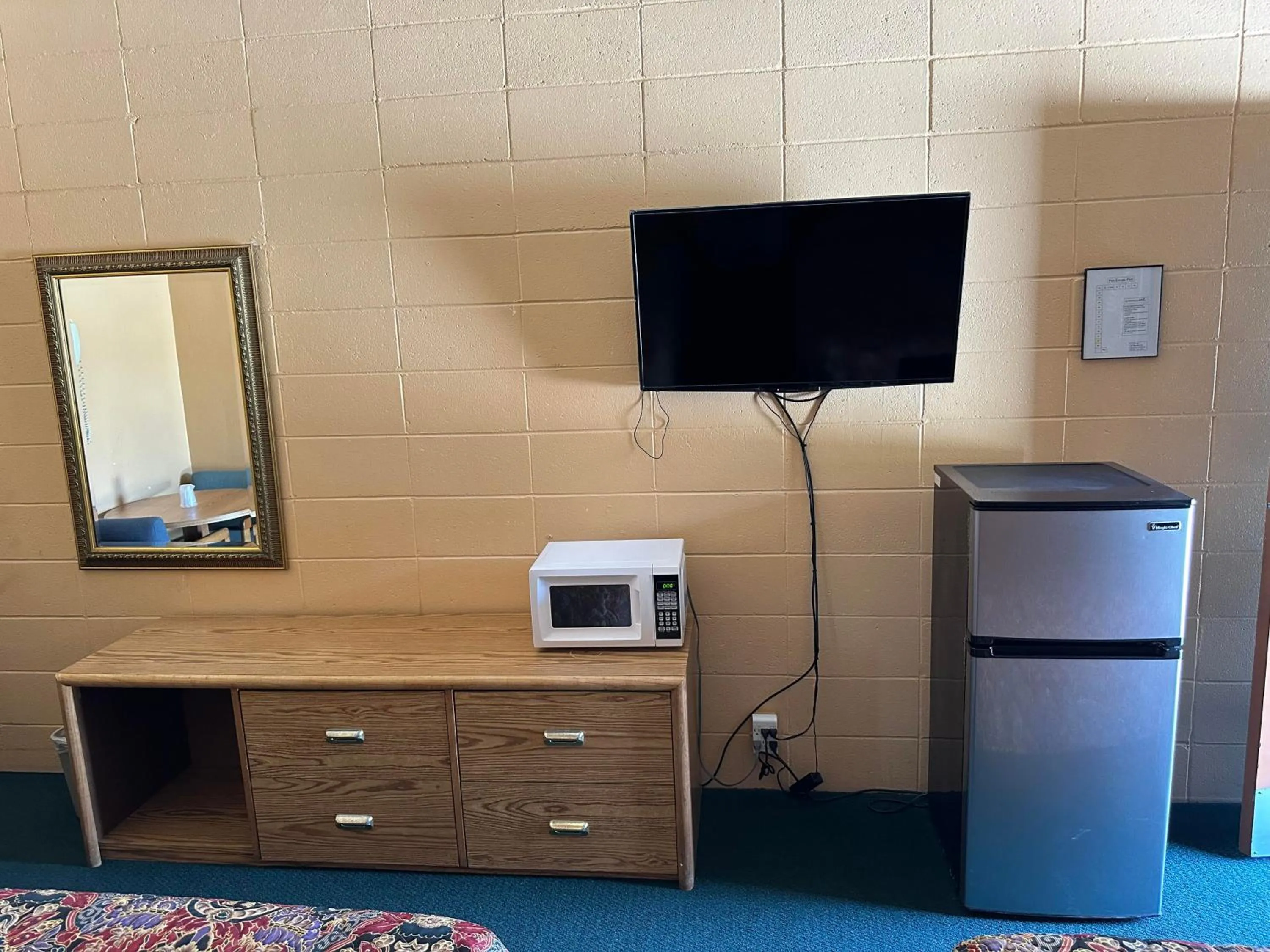 TV and multimedia in Fireside Inn