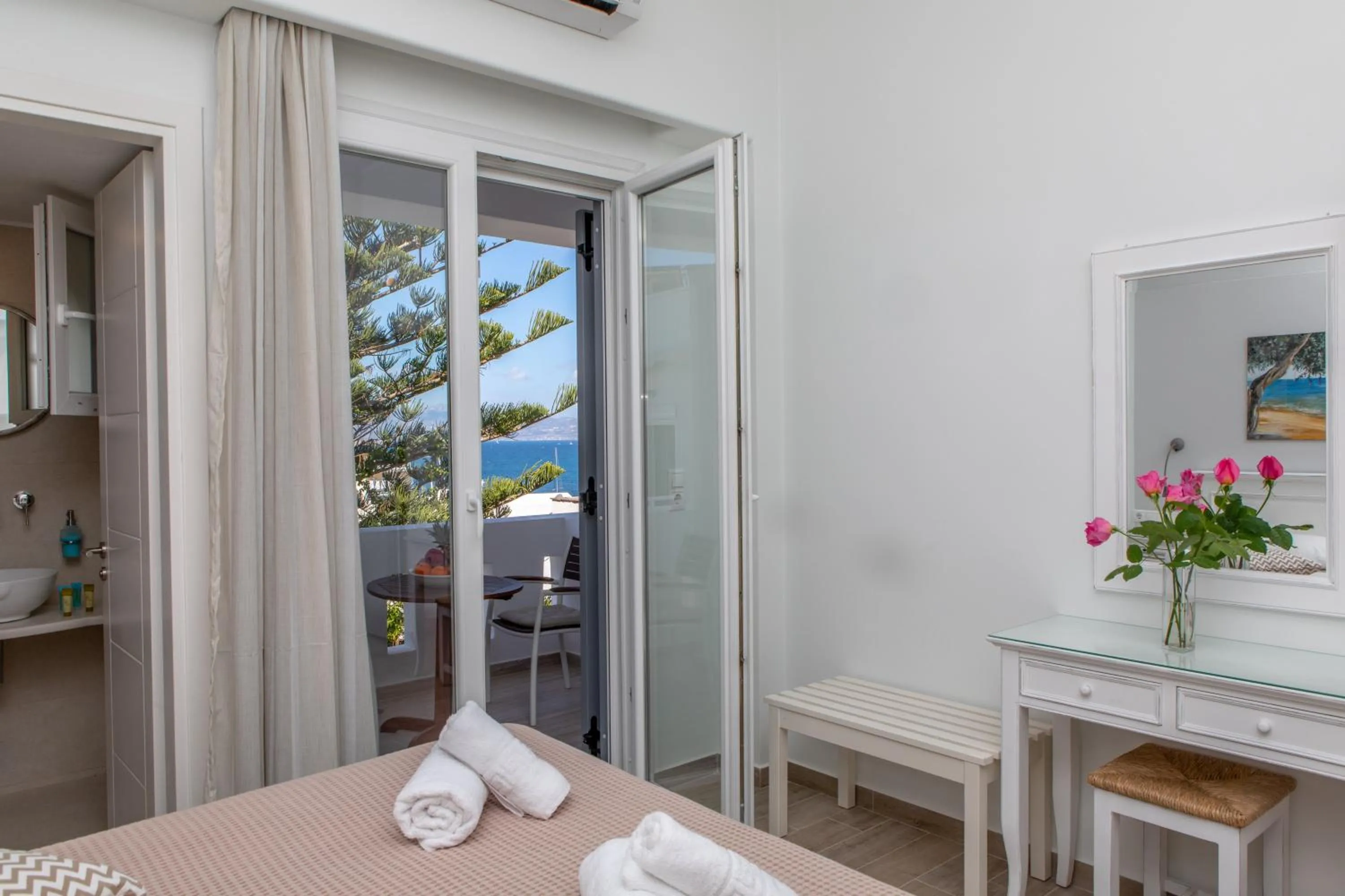 Naxos Illusion Nikos Verikokos