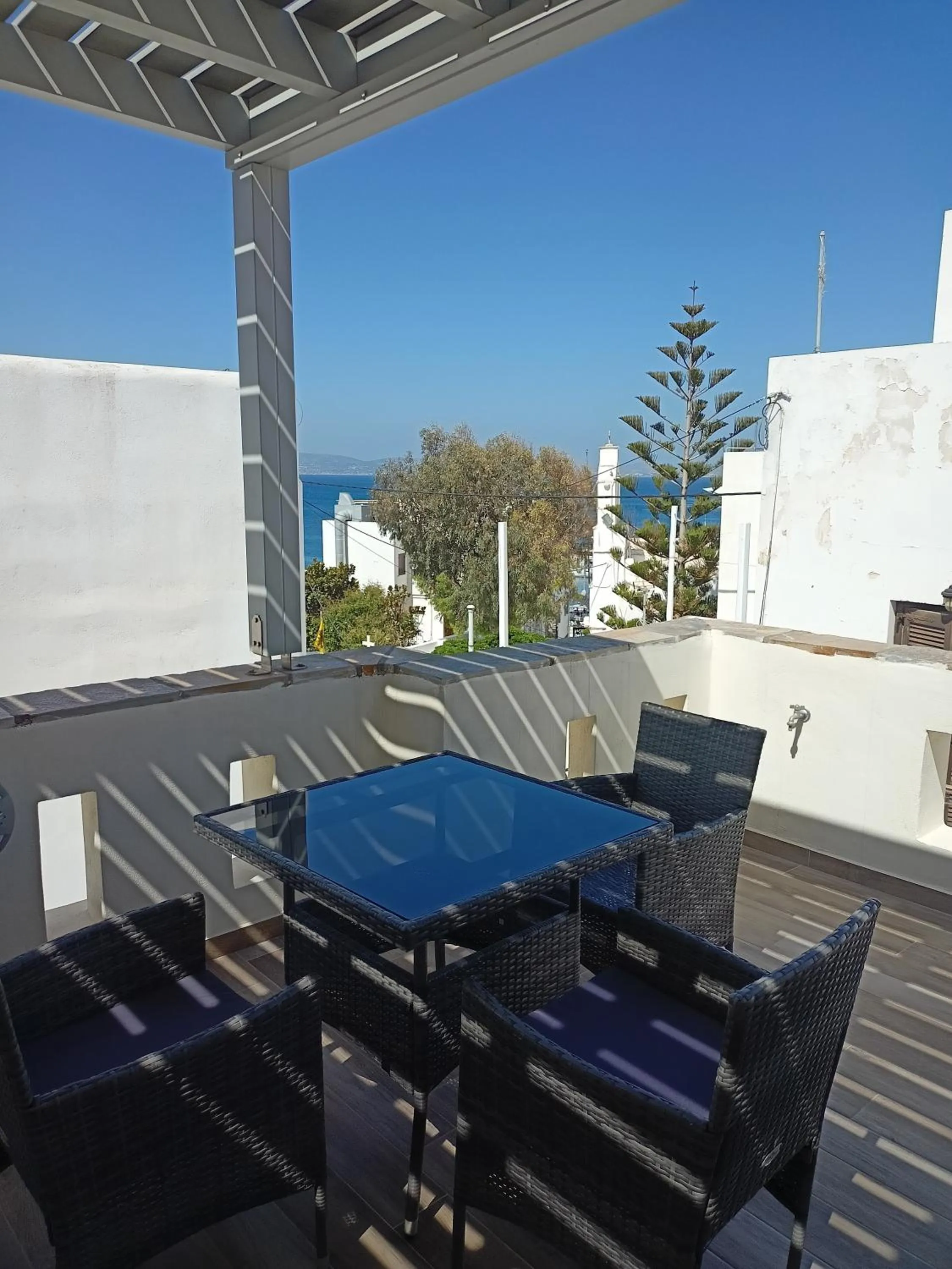 Naxos Illusion Nikos Verikokos