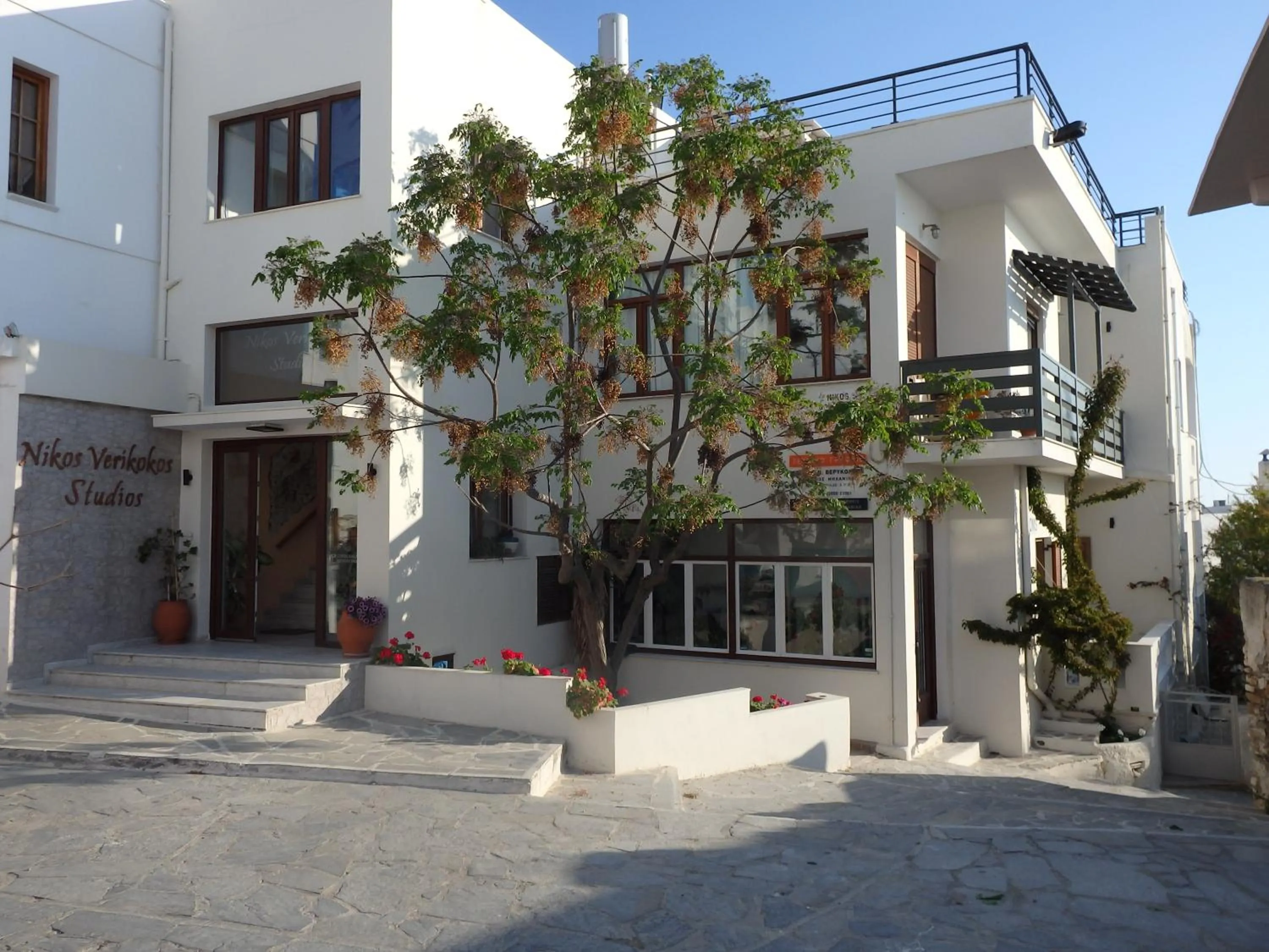 Naxos Illusion Nikos Verikokos