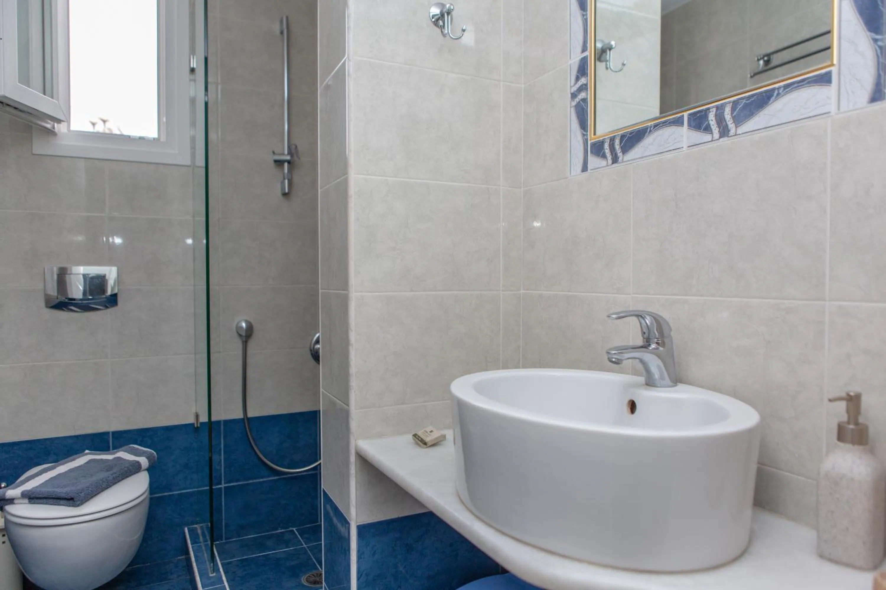 Naxos Illusion Nikos Verikokos