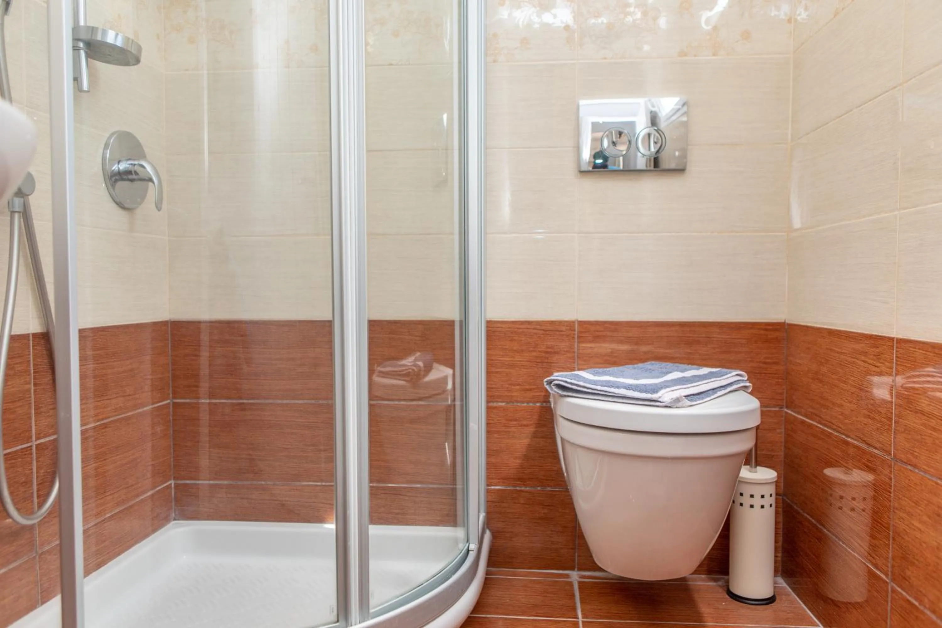 Naxos Illusion Nikos Verikokos