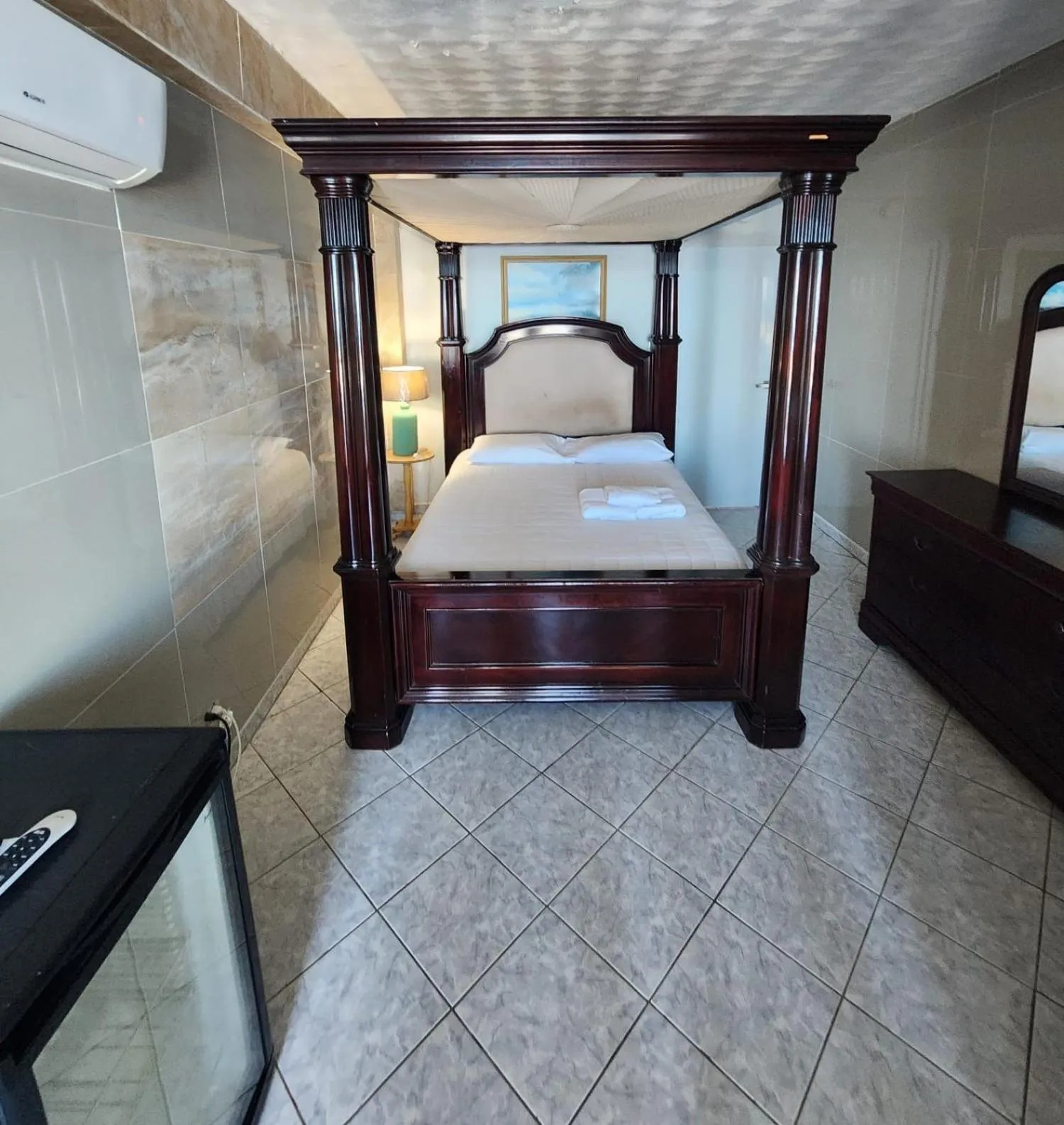 Bed in Hotel Colombus