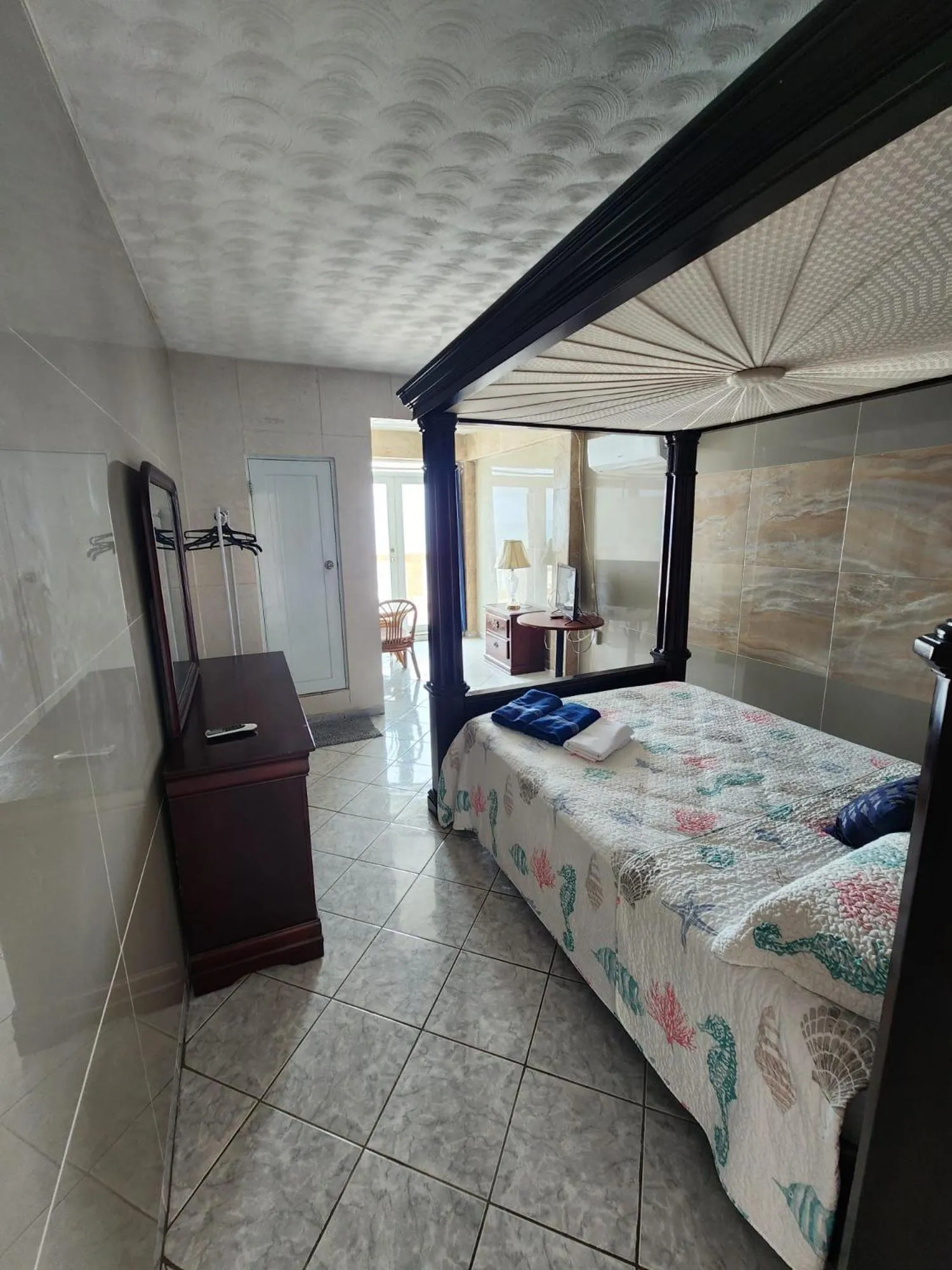 Bed in Hotel Colombus