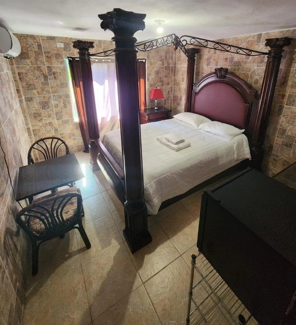 Bed in Hotel Colombus