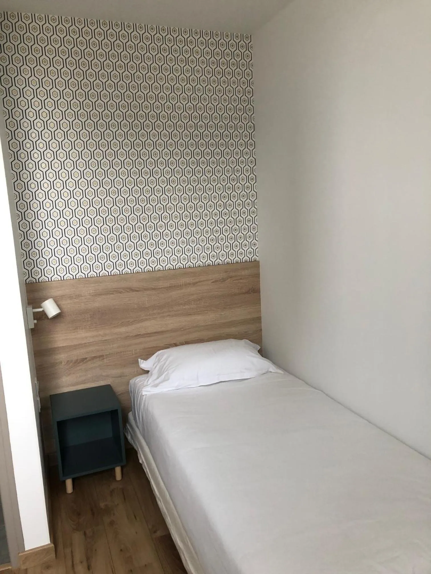 Bed in Hôtel Océan Dinan