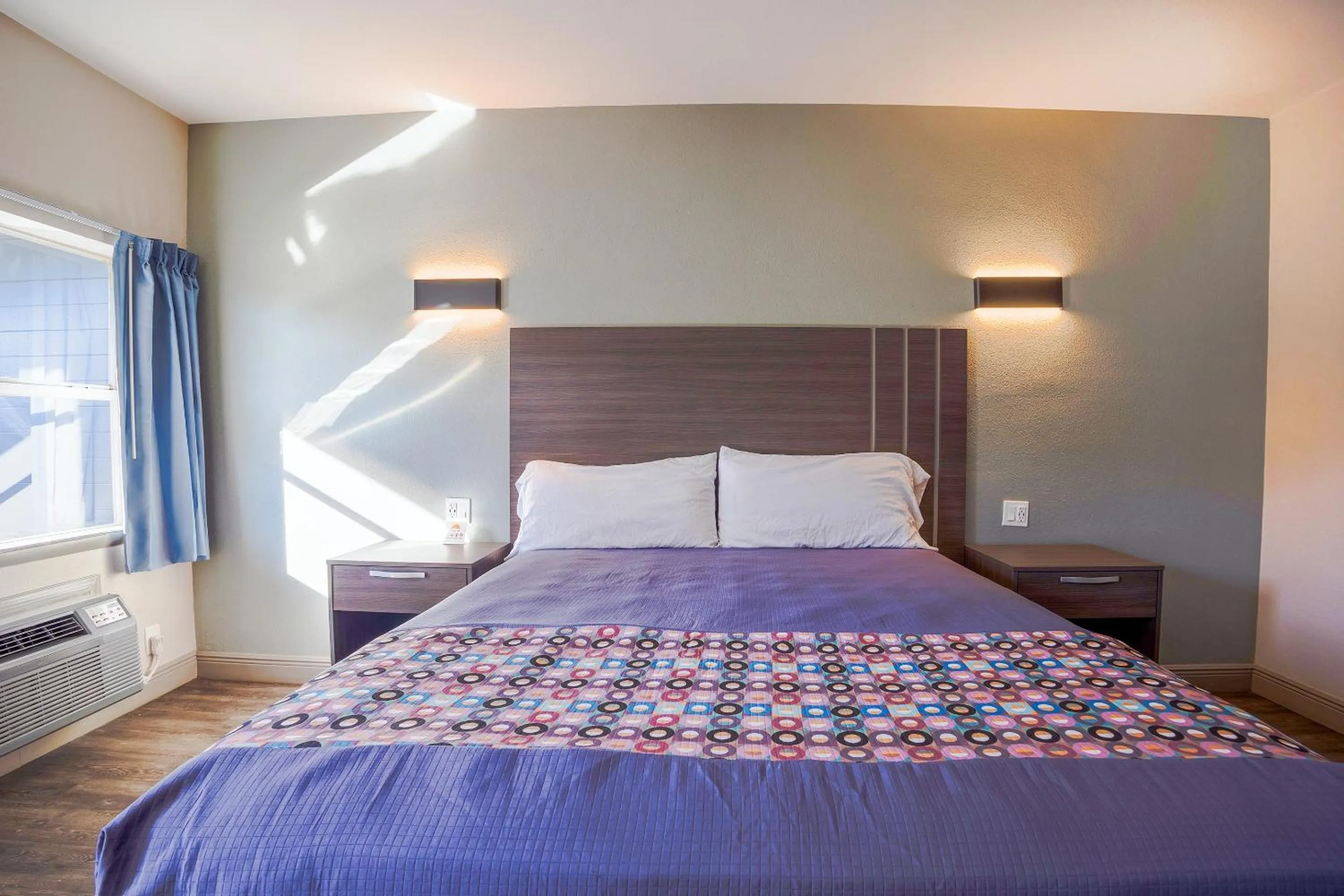 Bedroom, Bed in Sunrise Inn by OYO Titusville FL