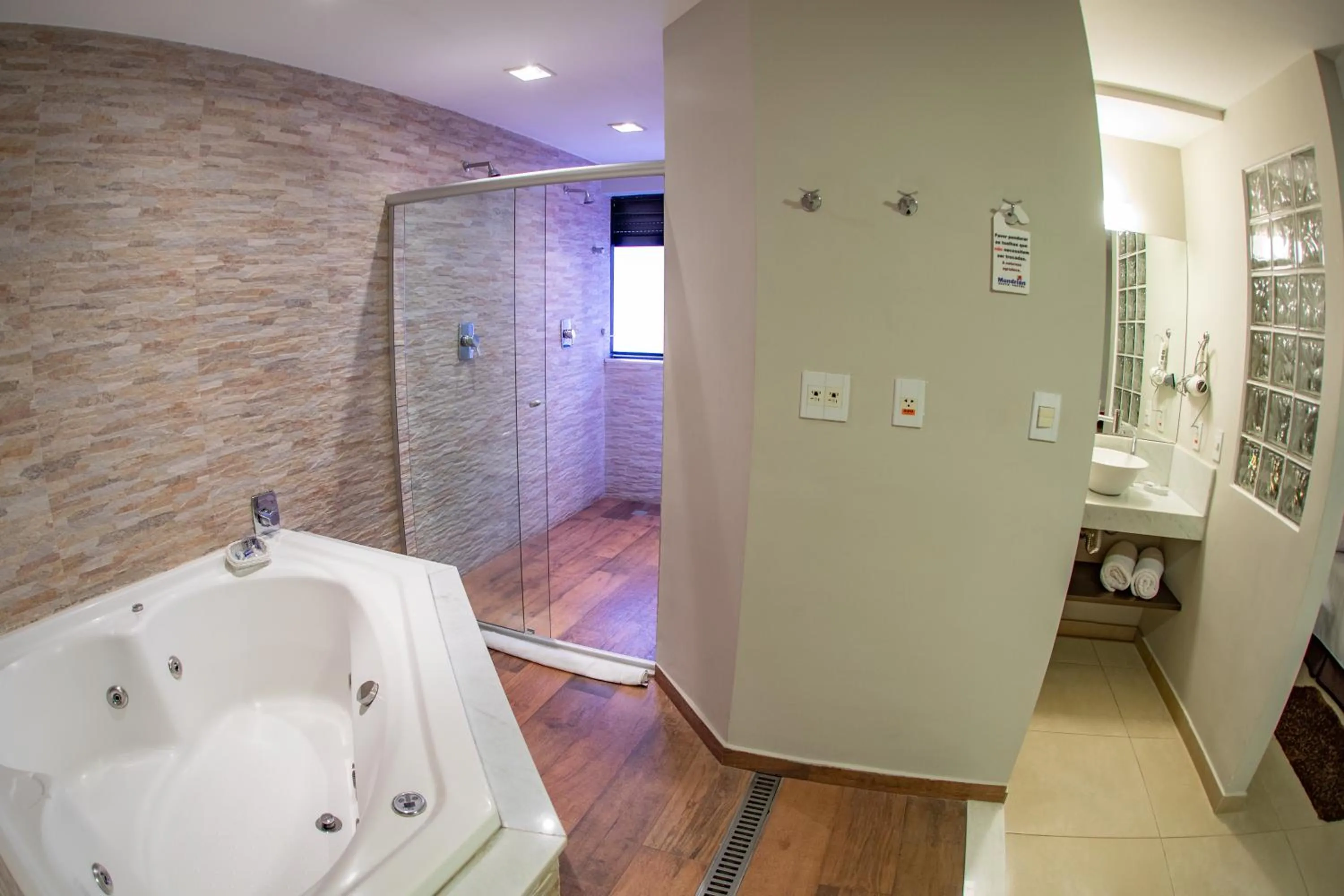 Sauna in Mondrian Suite Hotel