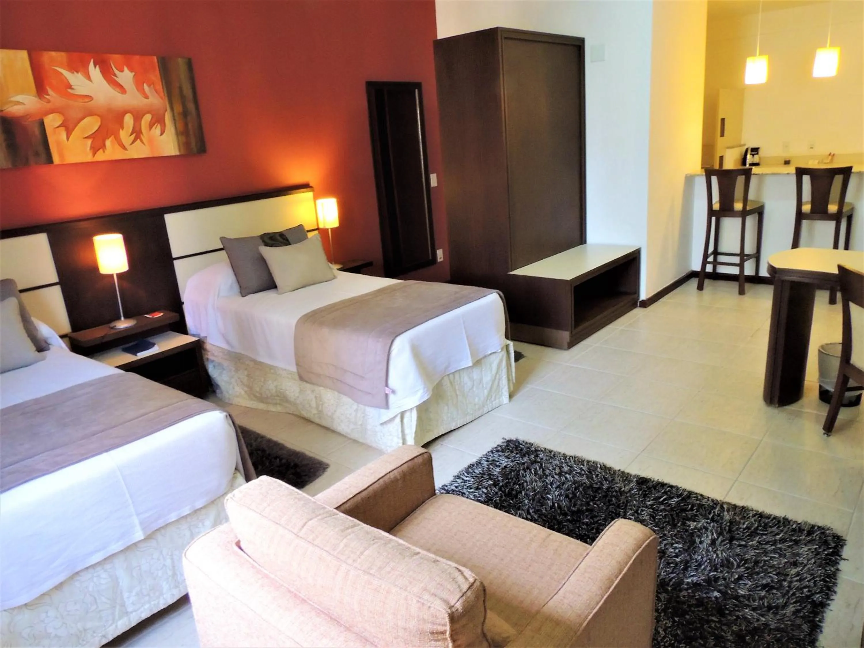 Bedroom, Bed in Mondrian Suite Hotel