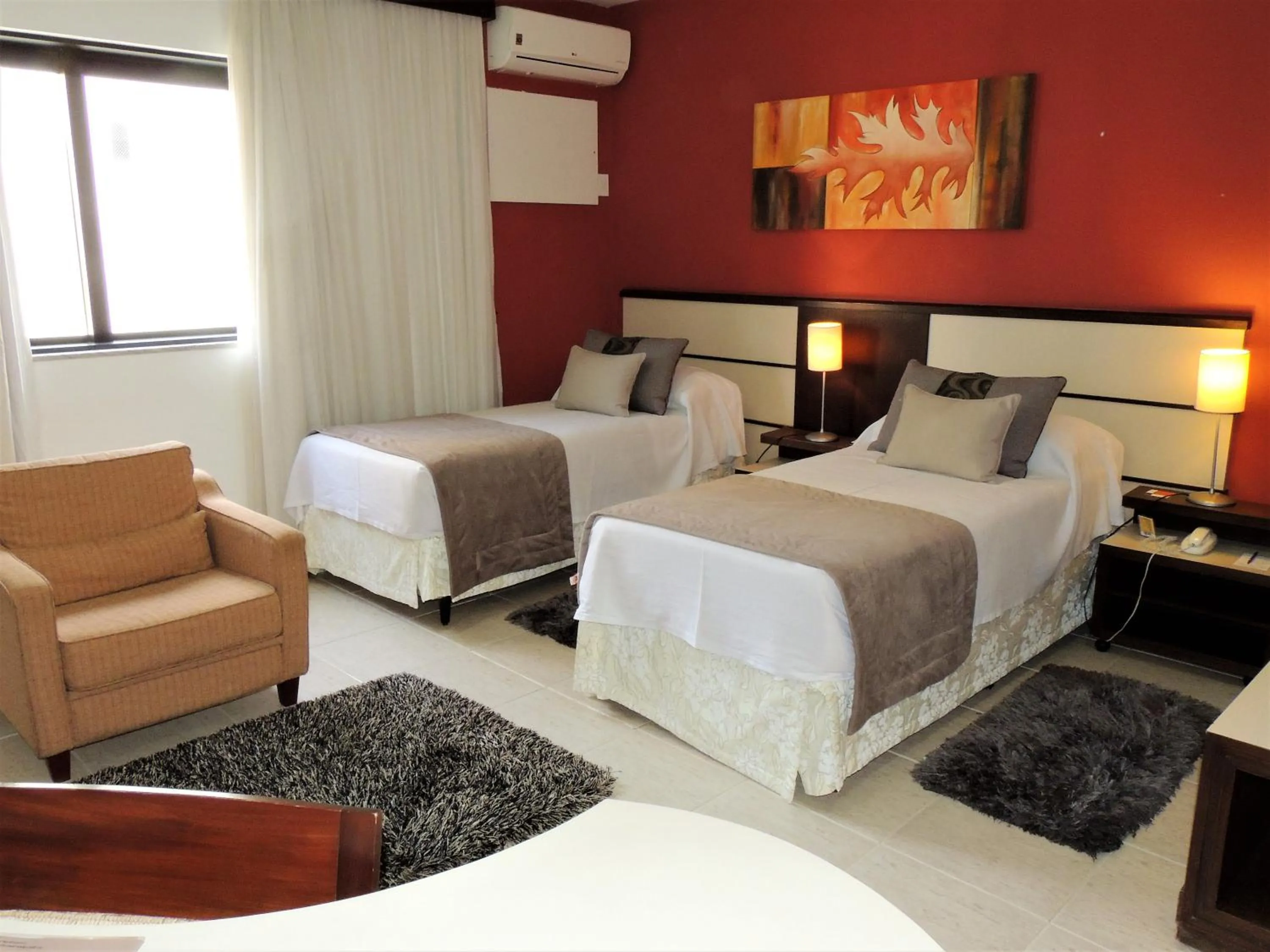 Bed in Mondrian Suite Hotel