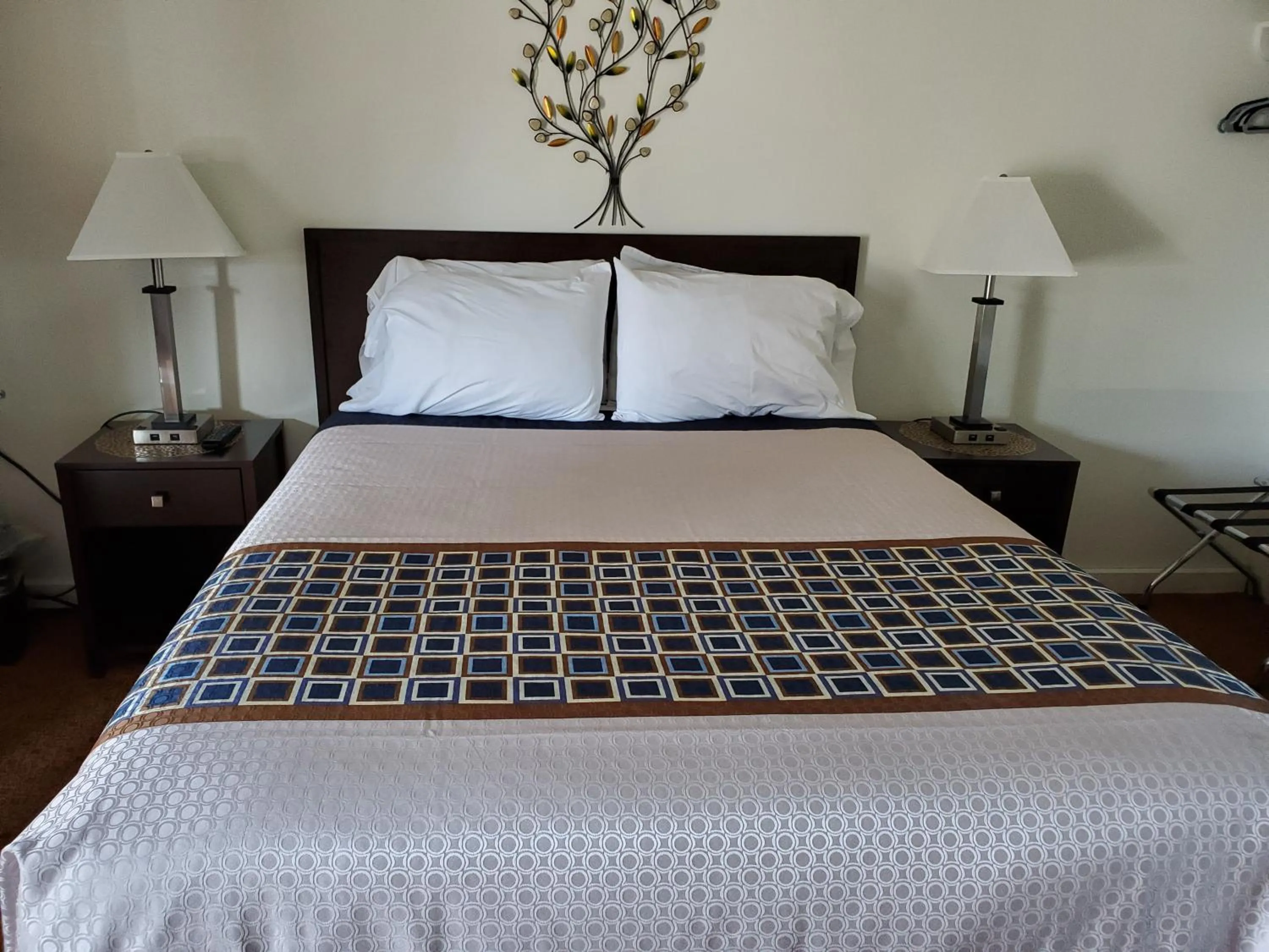 Bed in Sonoma Lodge