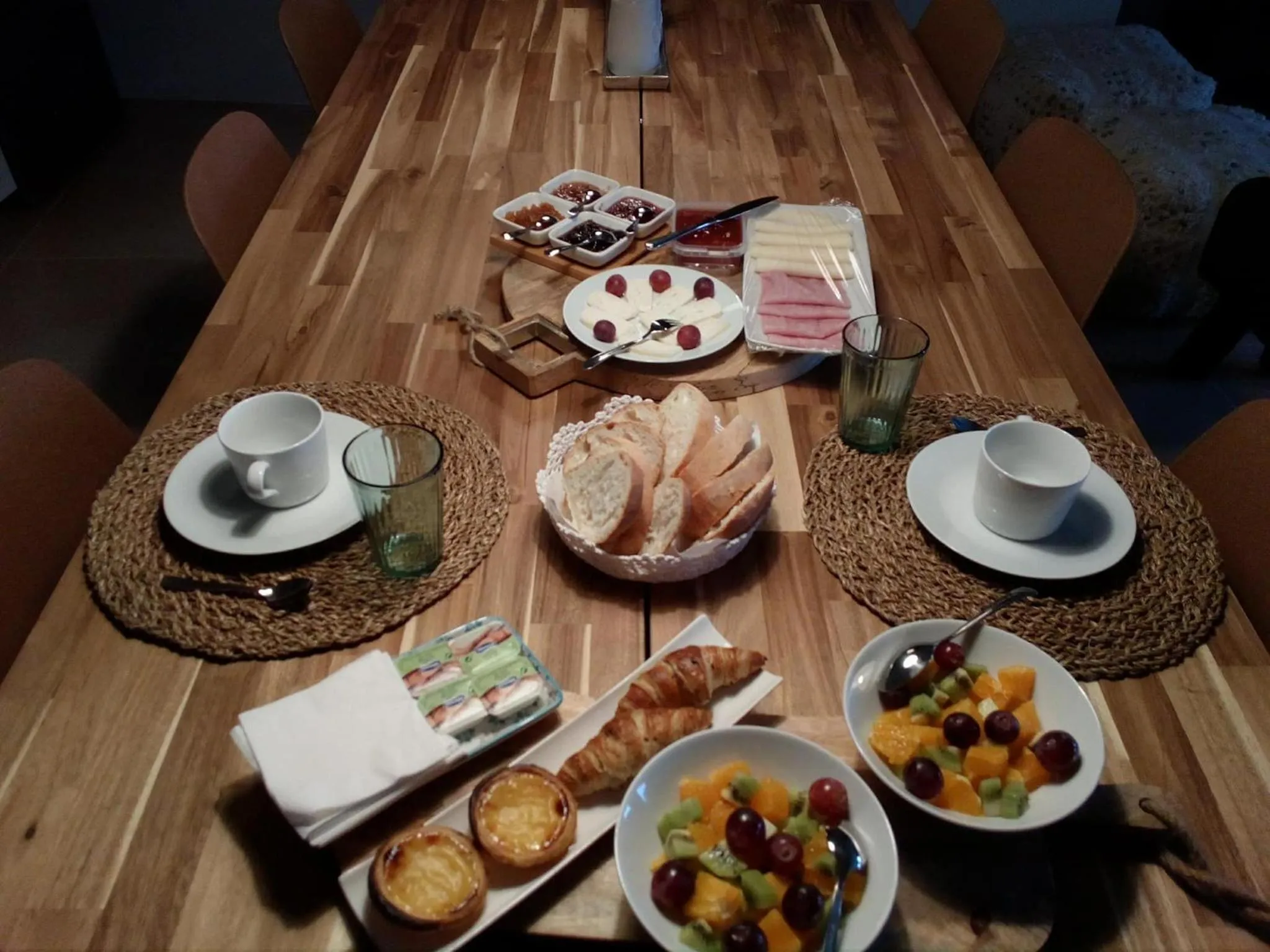 Continental breakfast in Casa Aldeia da Lapa