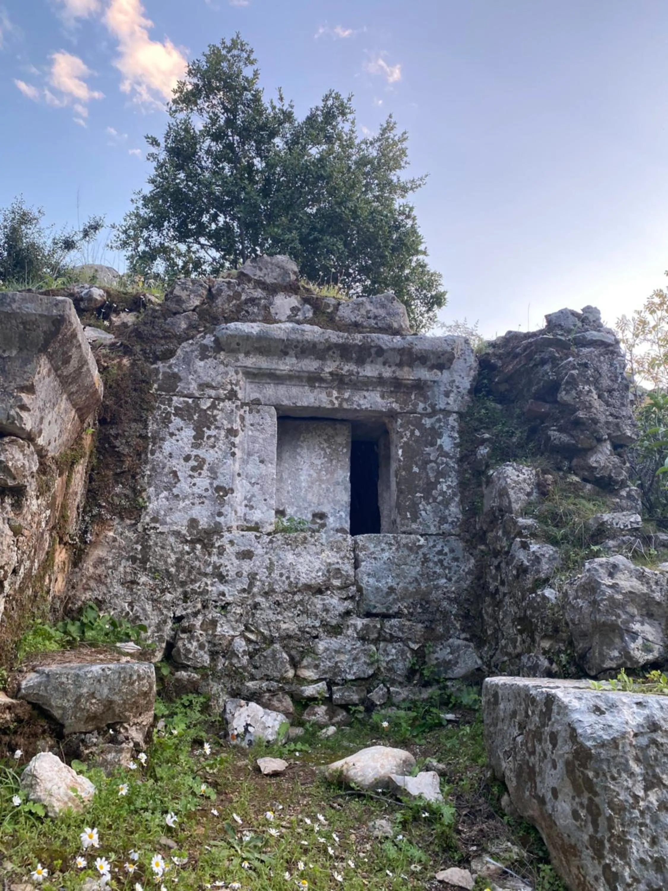 Landmark view in Ford Hotel