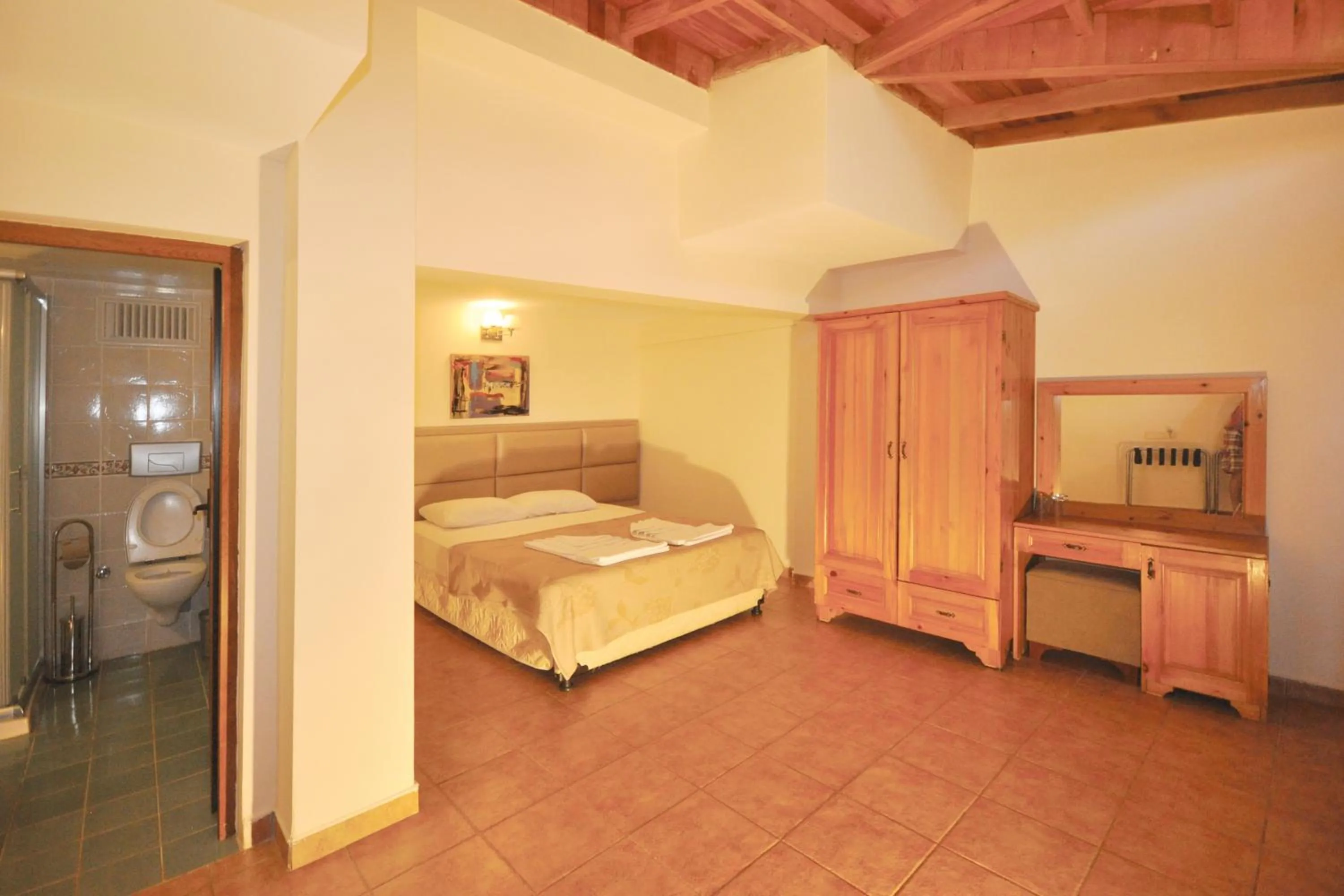 Bedroom, Bed in Ford Hotel