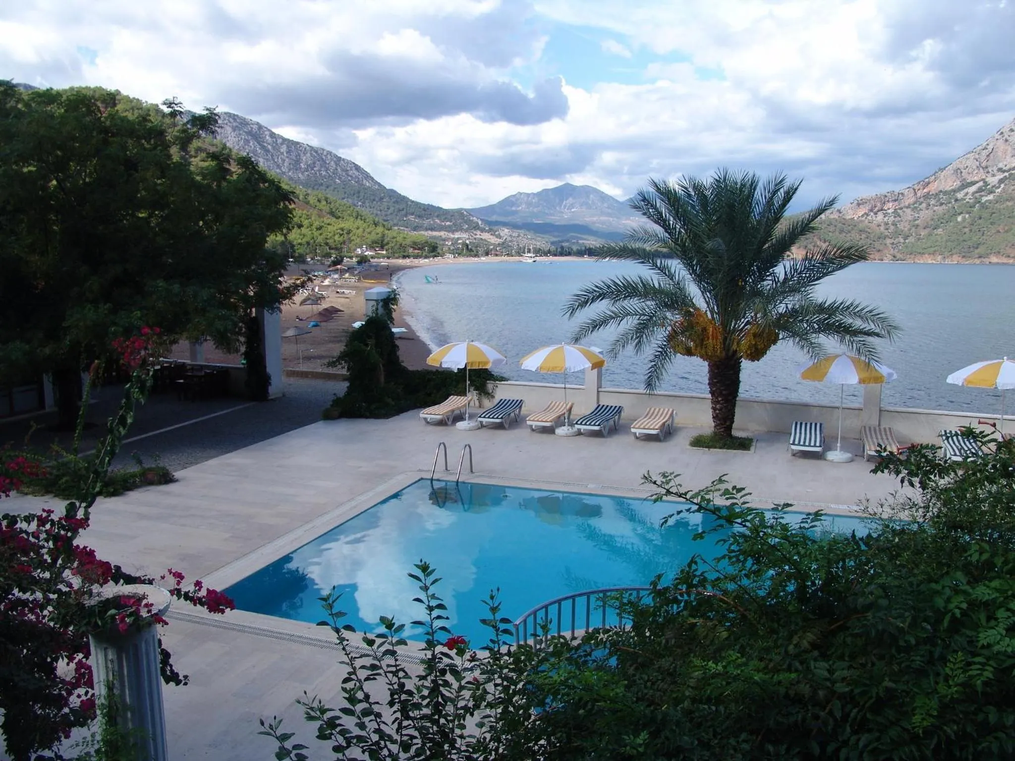 Garden in Ford Hotel