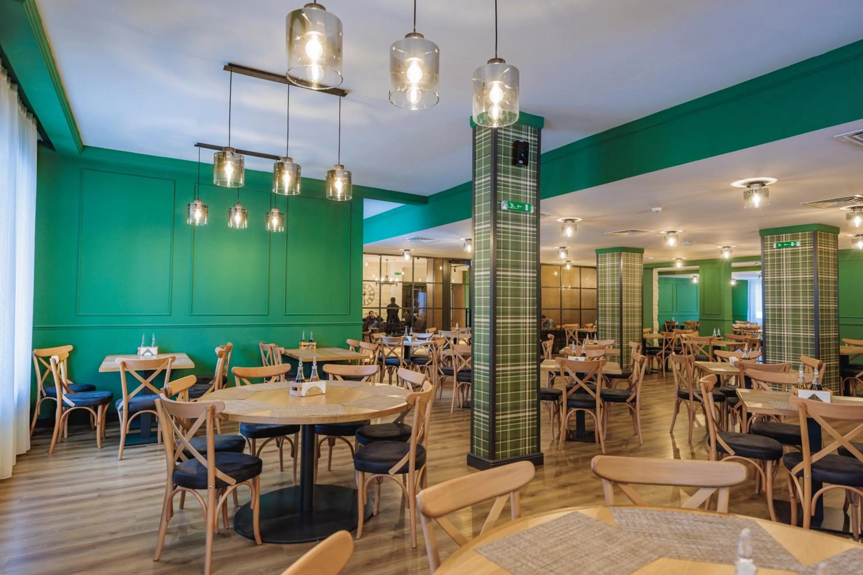 Restaurant/places to eat in Iglika Hotel & Villas Borovets