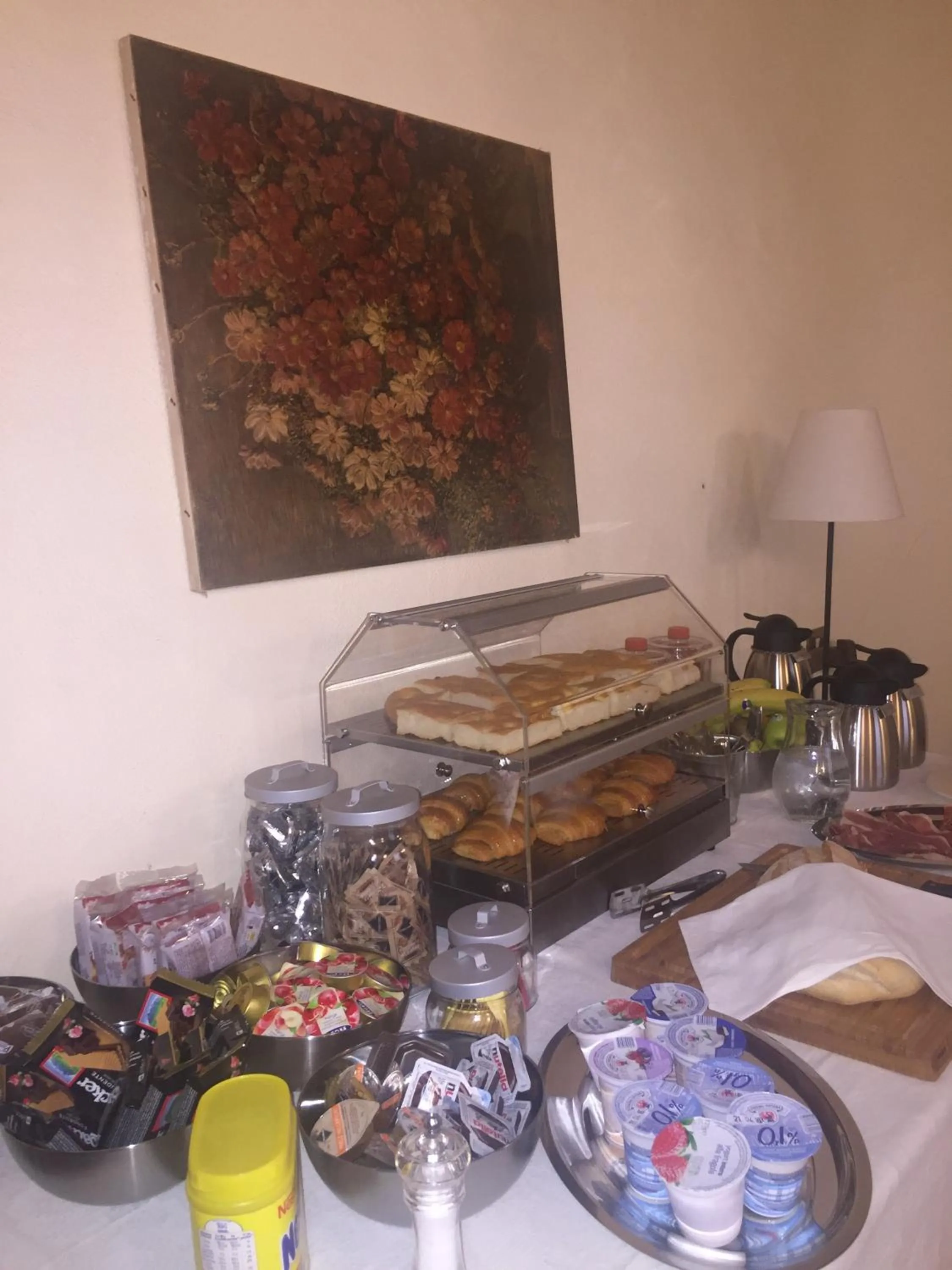 Buffet breakfast in Locanda Petrella