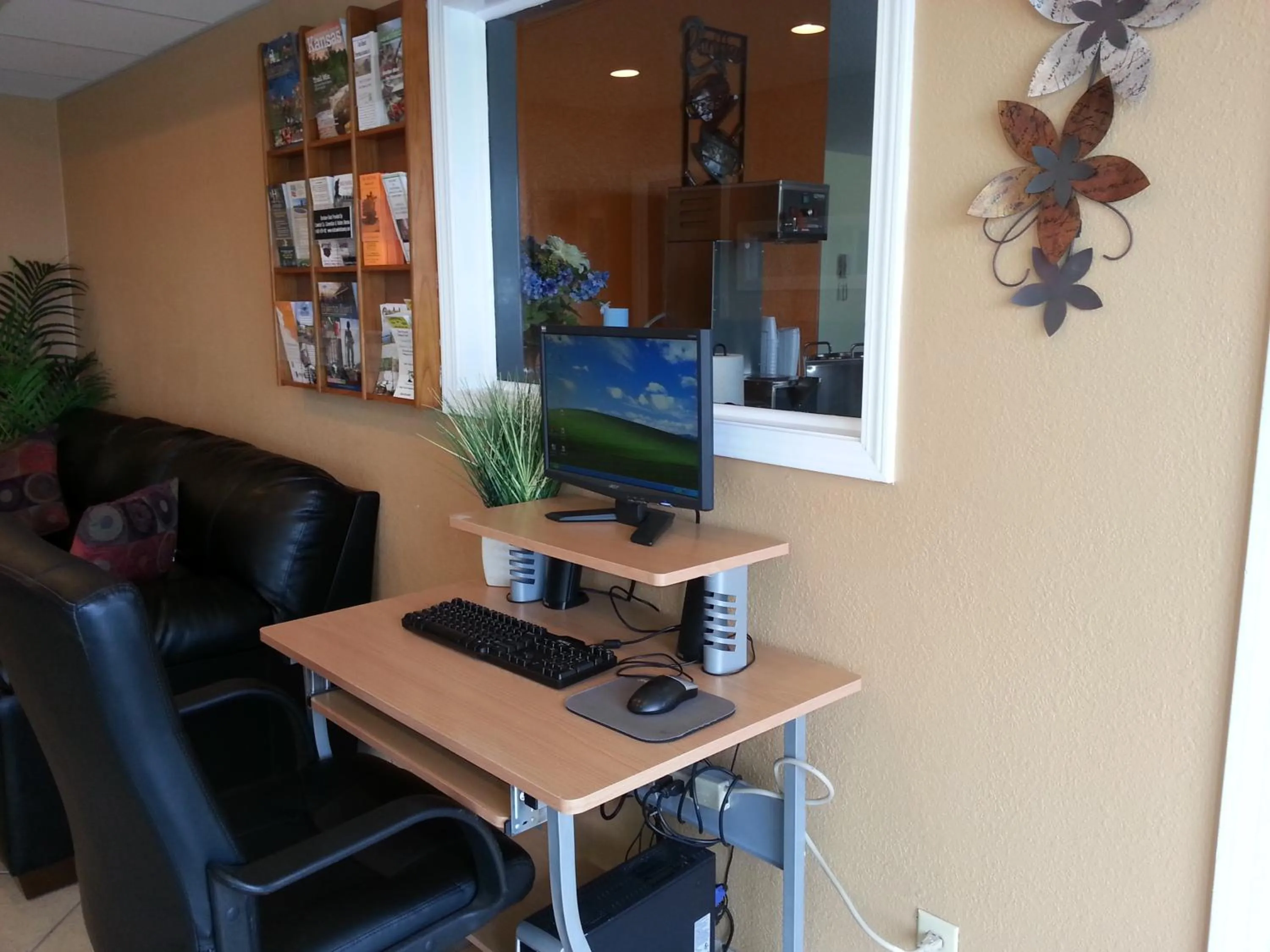 Business facilities in Regency Inn Pittsburg