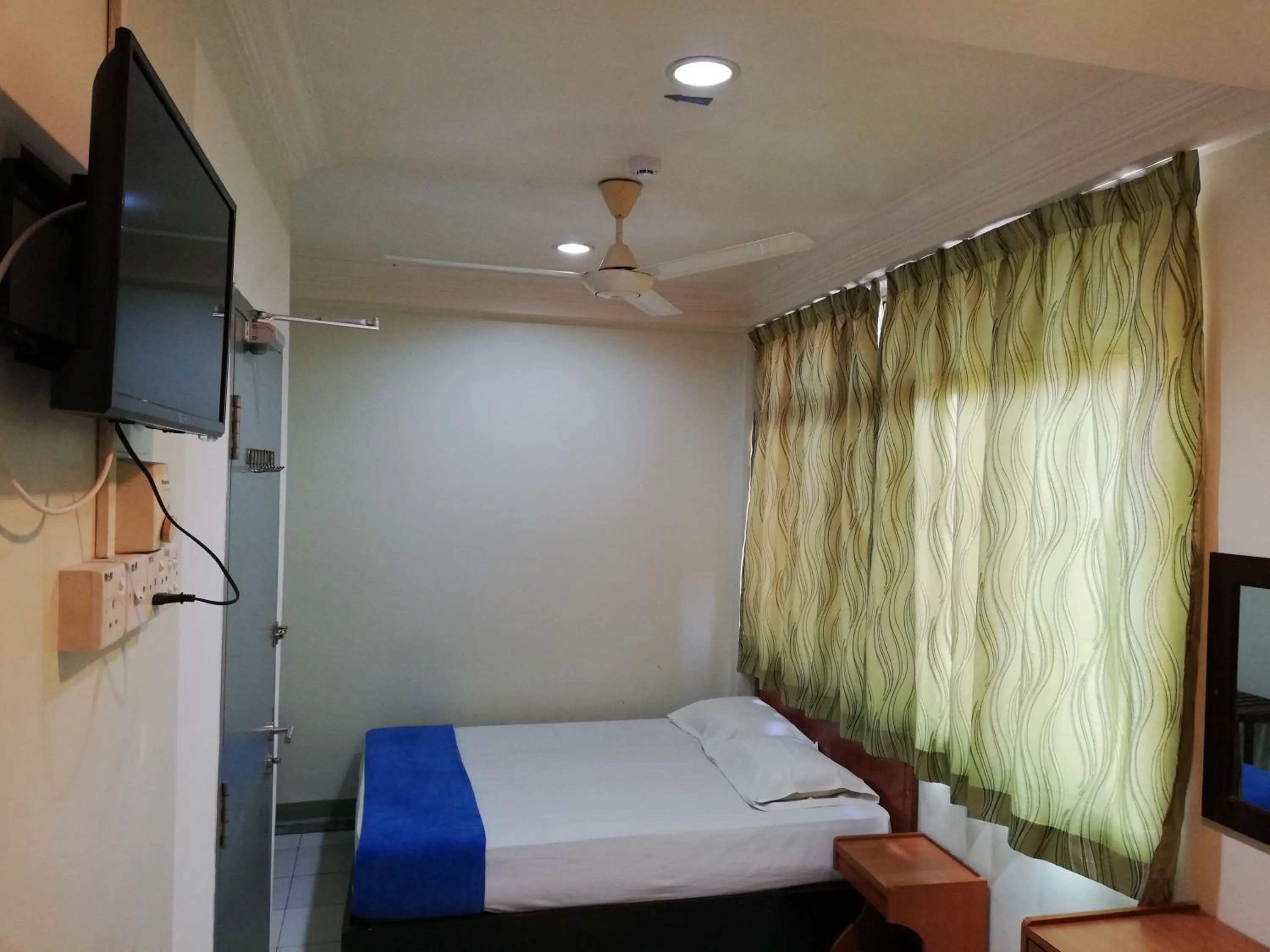 Bed in Sri Gate Hotel
