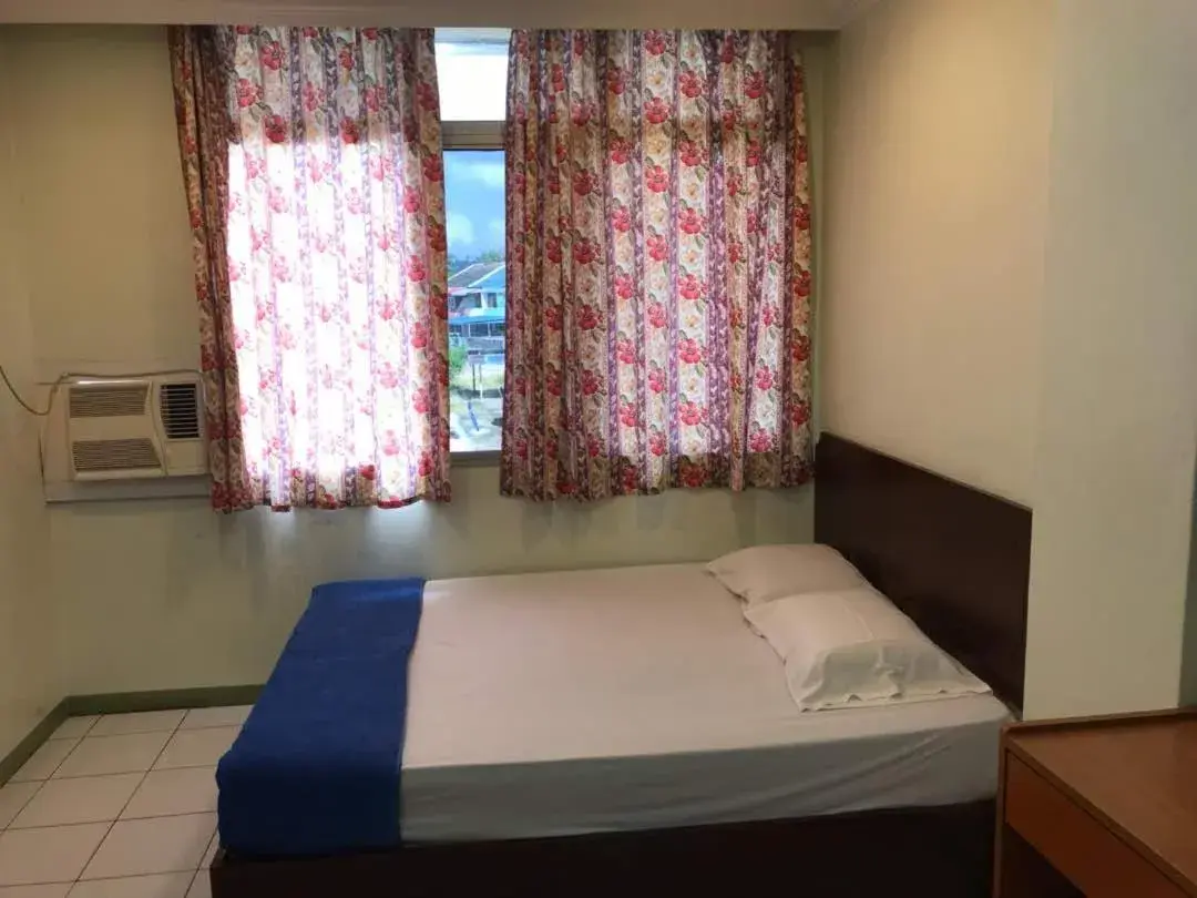 Deluxe Double Room in Sri Gate Hotel Deluxe Double Room in Sri Gate Hotel